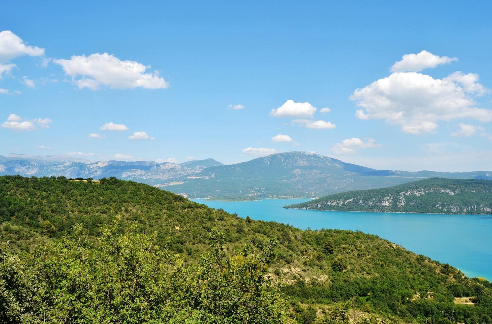 Canionul Verdon, Franța: 12 sfaturi + cum să-l vizitezi în 2026 5 Scăldat în lacul smarald Lac de Sainte-Croix