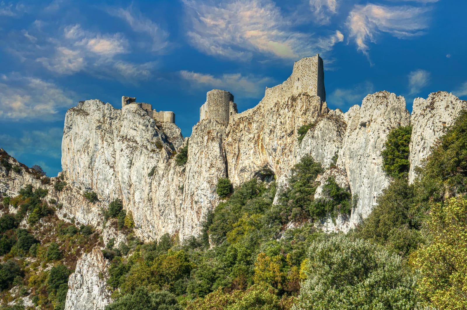 Carcassonne, Franța: 12 lucruri de văzut în 2026 14 Excursie în istoria catarilor: Peyrepertuse și Quéribus