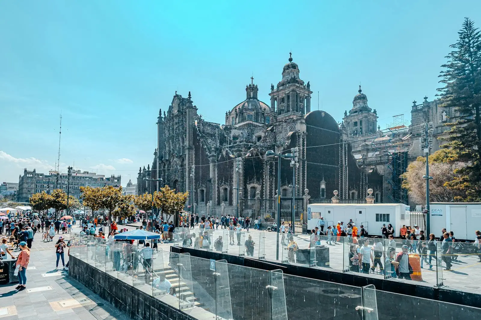 Mexico Holidays: 20 Best Places to Visit & See in 2026 2 The Zócalo and cathedral in Mexico City