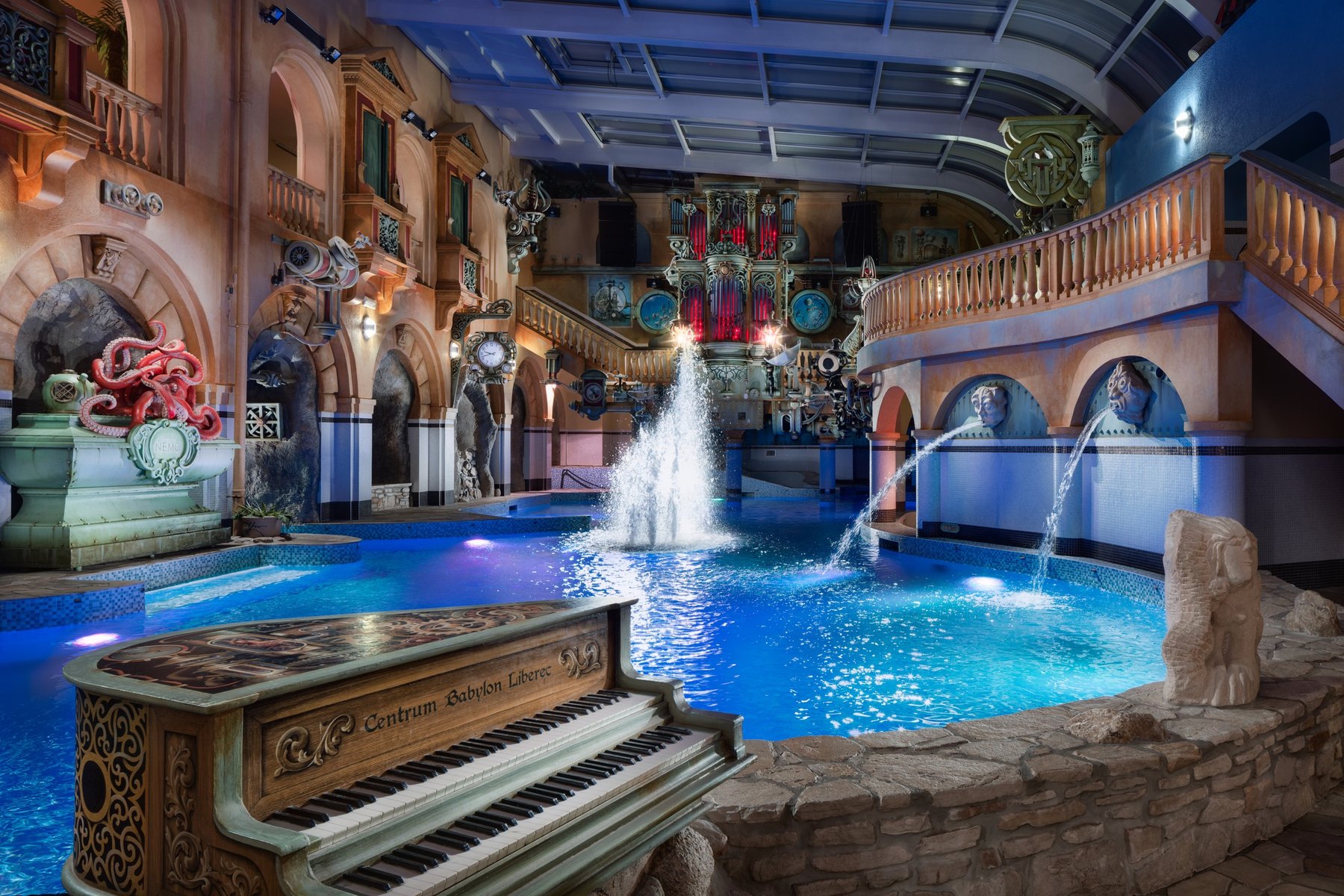 Die besten Aquaparks in Tschechien: 13 Tipps für Familien 2026 4 Themenbecken des Aquaparks Centrum Babylon in Liberec