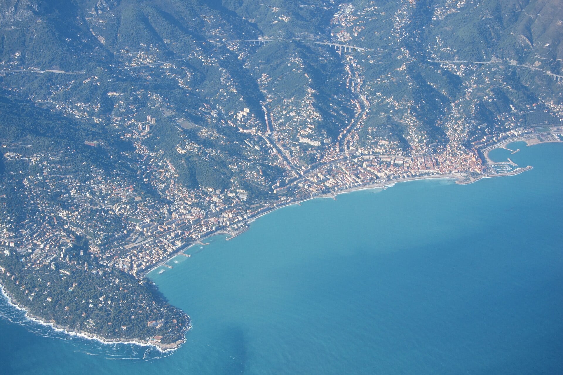Menton, Franța: 11 sfaturi ce să vezi și să faci în orașul lămâilor în 2026 7 Festivalul lămâilor (Fête du Citron)