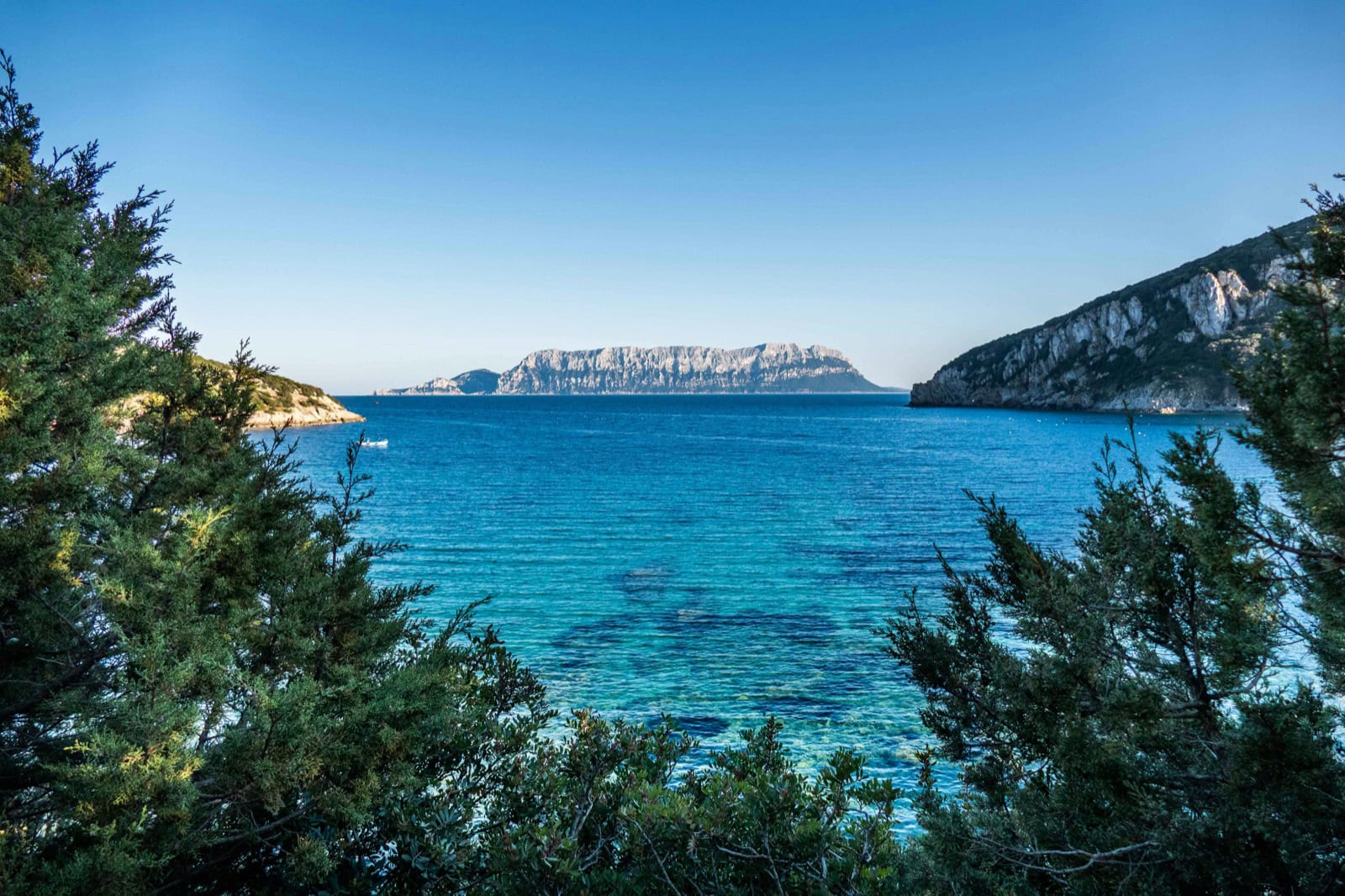 Costa Smeralda și nordul Sardiniei: 12 lucruri de văzut și făcut 5 Marea turcoaz și plaja de pe Costa Smeralda