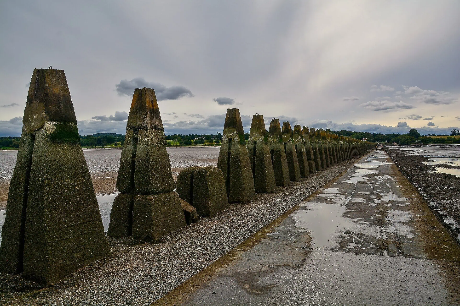 Edinburgh, Skócia: 31 tipp, mit érdemes látni és csinálni 2026-ban 34 Gát a Cramond Island árapály-szigetre
