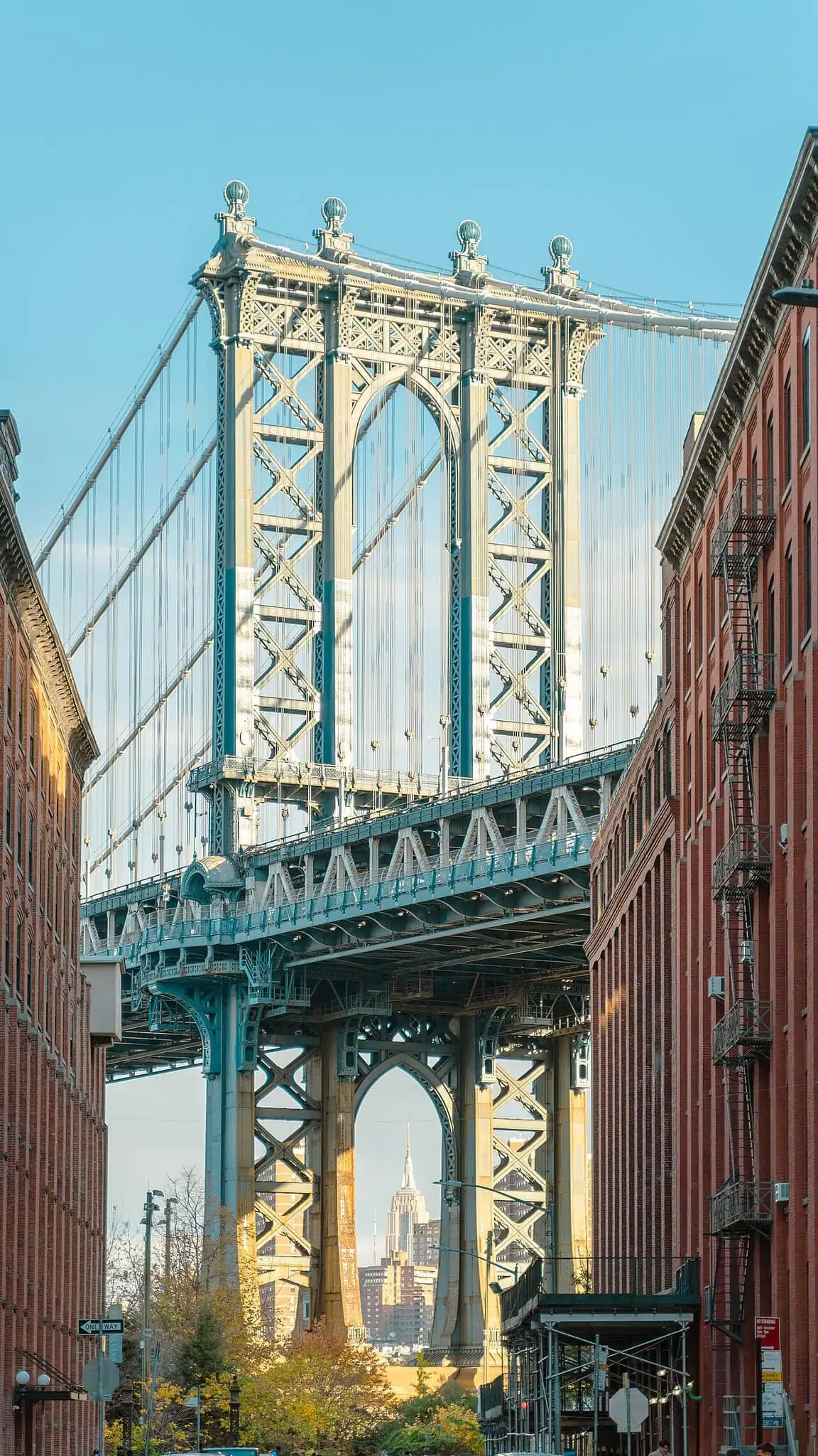 Bairros de Nova York: 15 dicas do que ver no Brooklyn, Queens e Harlem 2026 3 Manhattan Bridge vista do bairro DUMBO