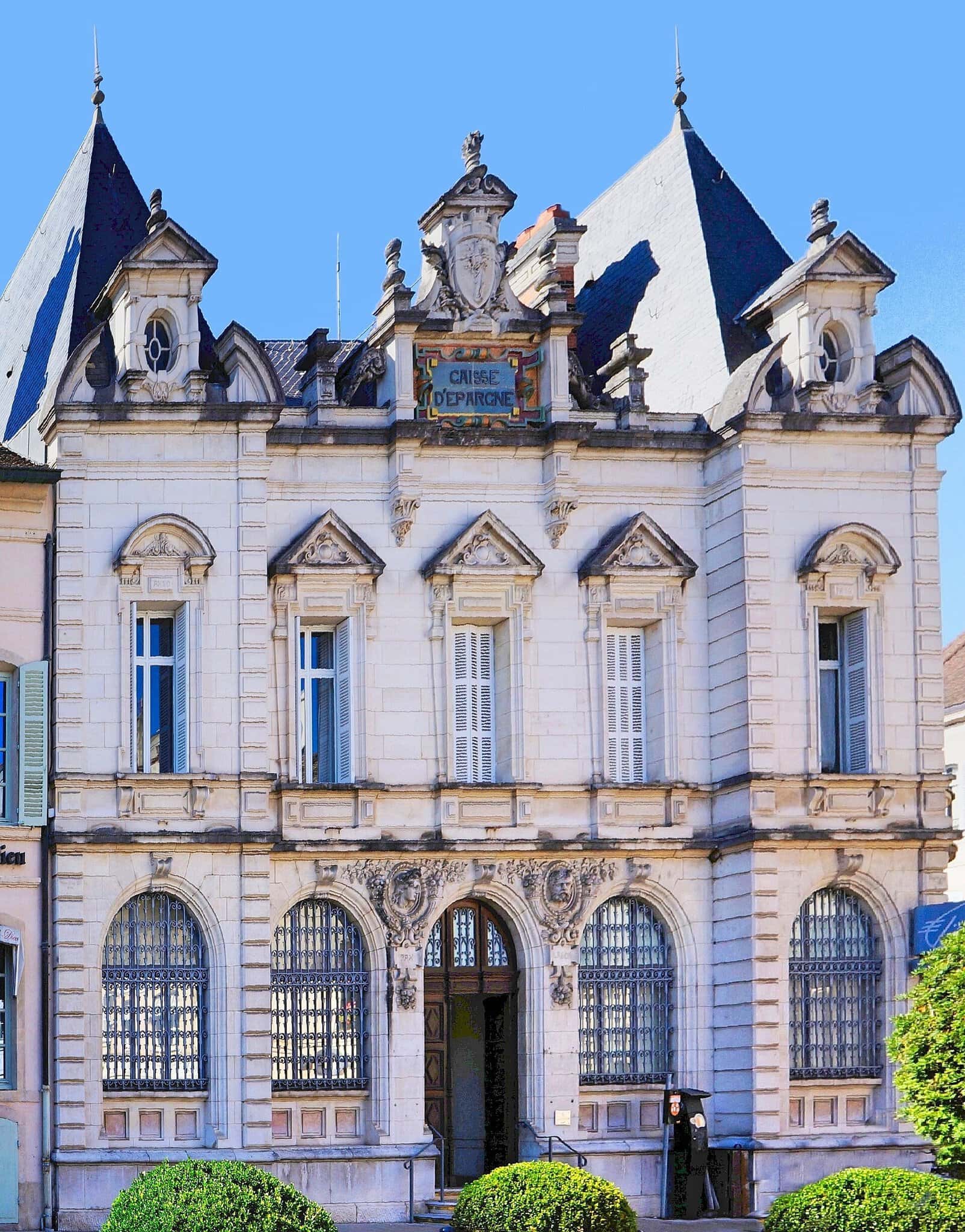 Roadtrip prin vinăriile Franței: Alsacia, Burgundia și Champagne (8 zile) 6 Ziua 5: Beaune și licitația de sute de milioane sub acoperișul smălțuit