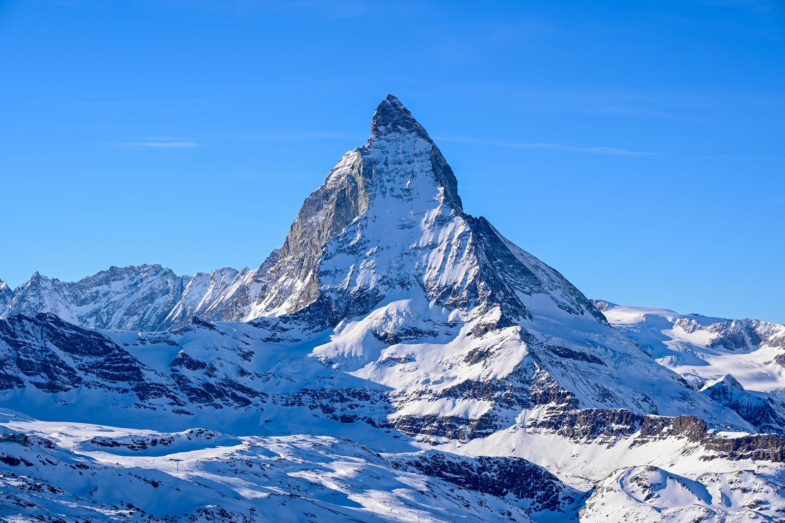 Roadtrip po Švajčiarsku: Itinerár na 7–10 dní autom 2026 10 Deň 6: Zermatt a Matterhorn