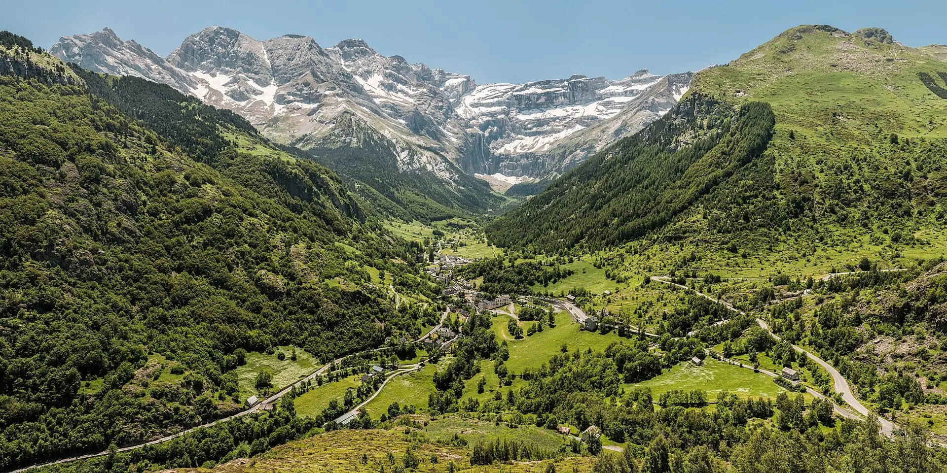 Dag 9: Upp i bergen mot Gavarnie-vattenfallet och stjärnorna