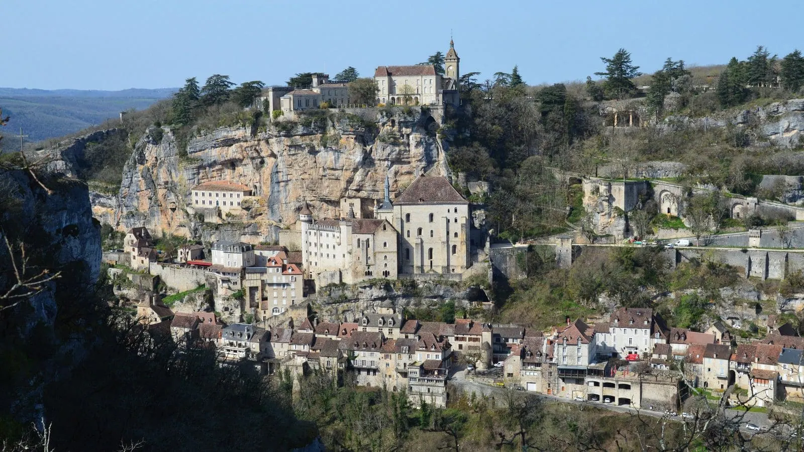 Rocamadour, Francúzsko: 11 tipov + Gouffre de Padirac v roku 2026 2 Kedy vyraziť do Rocamadouru a údolia rieky Lot
