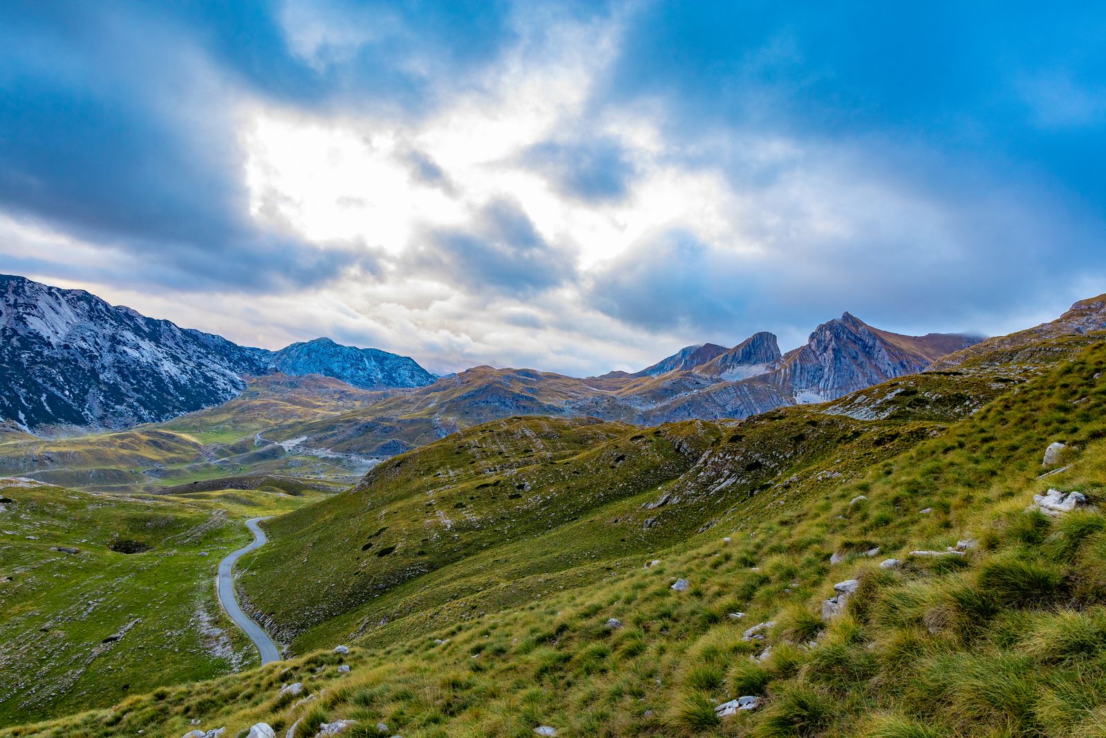 NP Durmitor a Žabljak: 12 tipů na túry, Crno jezero a Bobotov kuk 13 Žabljak jako ideální základna a kde se dobře najíst