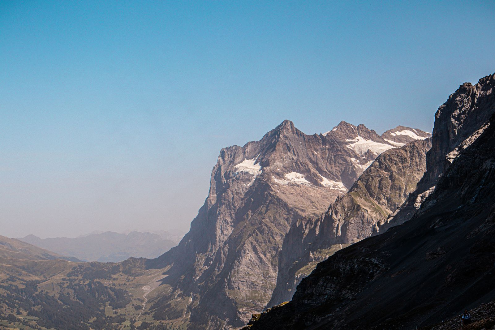 Grindelwald (Suiza): 14 cosas que ver y hacer (First, Bachalpsee y Jungfraujoch) 2026 17 Eiger Trail bajo la cara norte