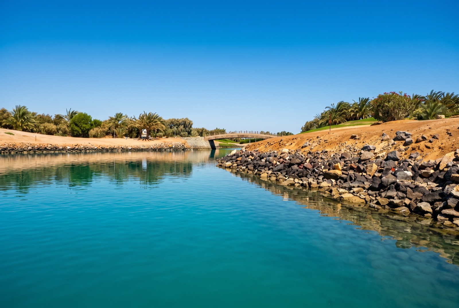 Laguna v letovisku El Gouna v Egyptě