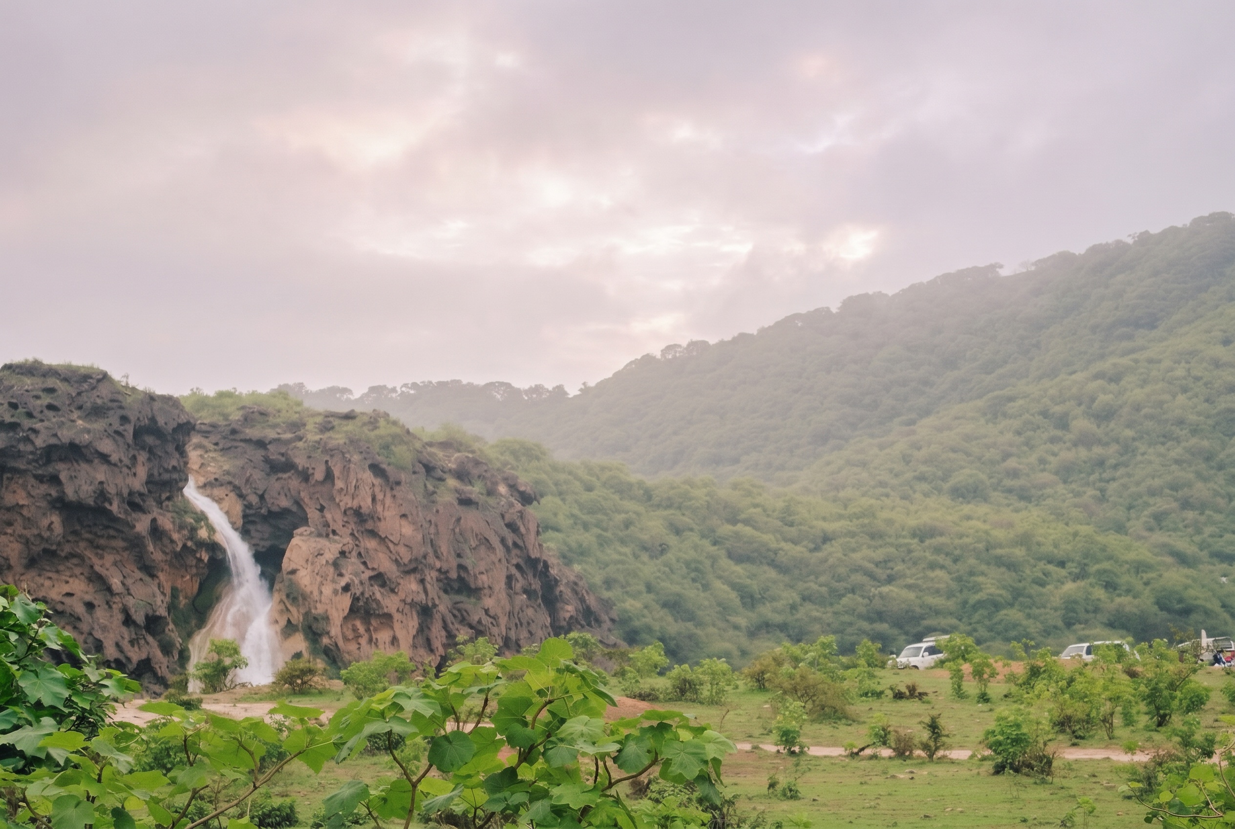 Salalah, Omán: 15 lugares que ver + mejores resorts de playa 2026 15 Cascadas de Wadi Darbat