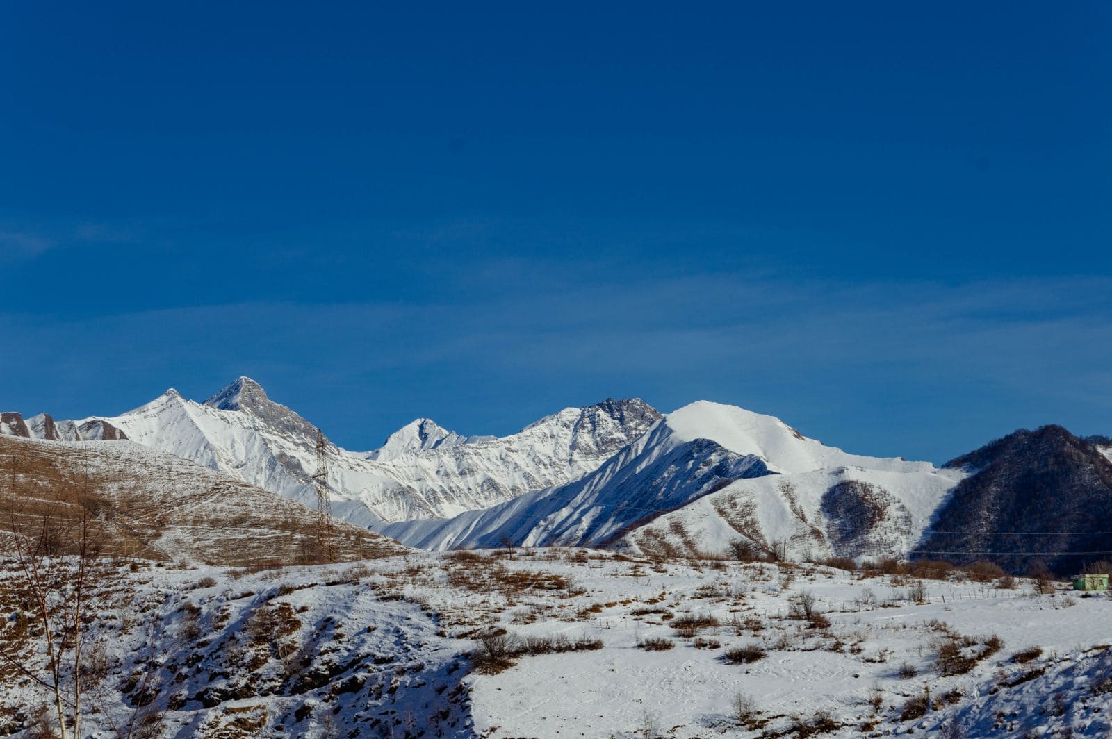 Sci in Georgia: Gudauri, Bakuriani e le piste più economiche d'Europa nel 2026 10 Gudauri o Bakuriani?