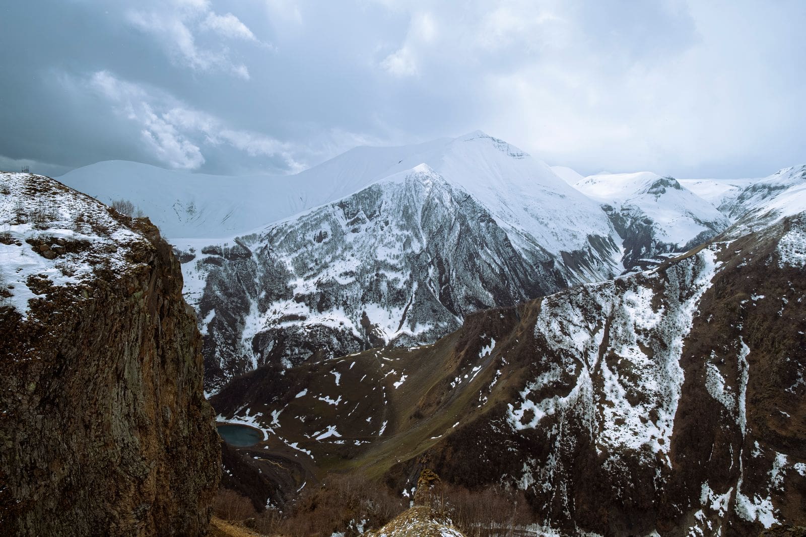 Sci in Georgia: Gudauri, Bakuriani e le piste più economiche d'Europa nel 2026 5 Dove alloggiare