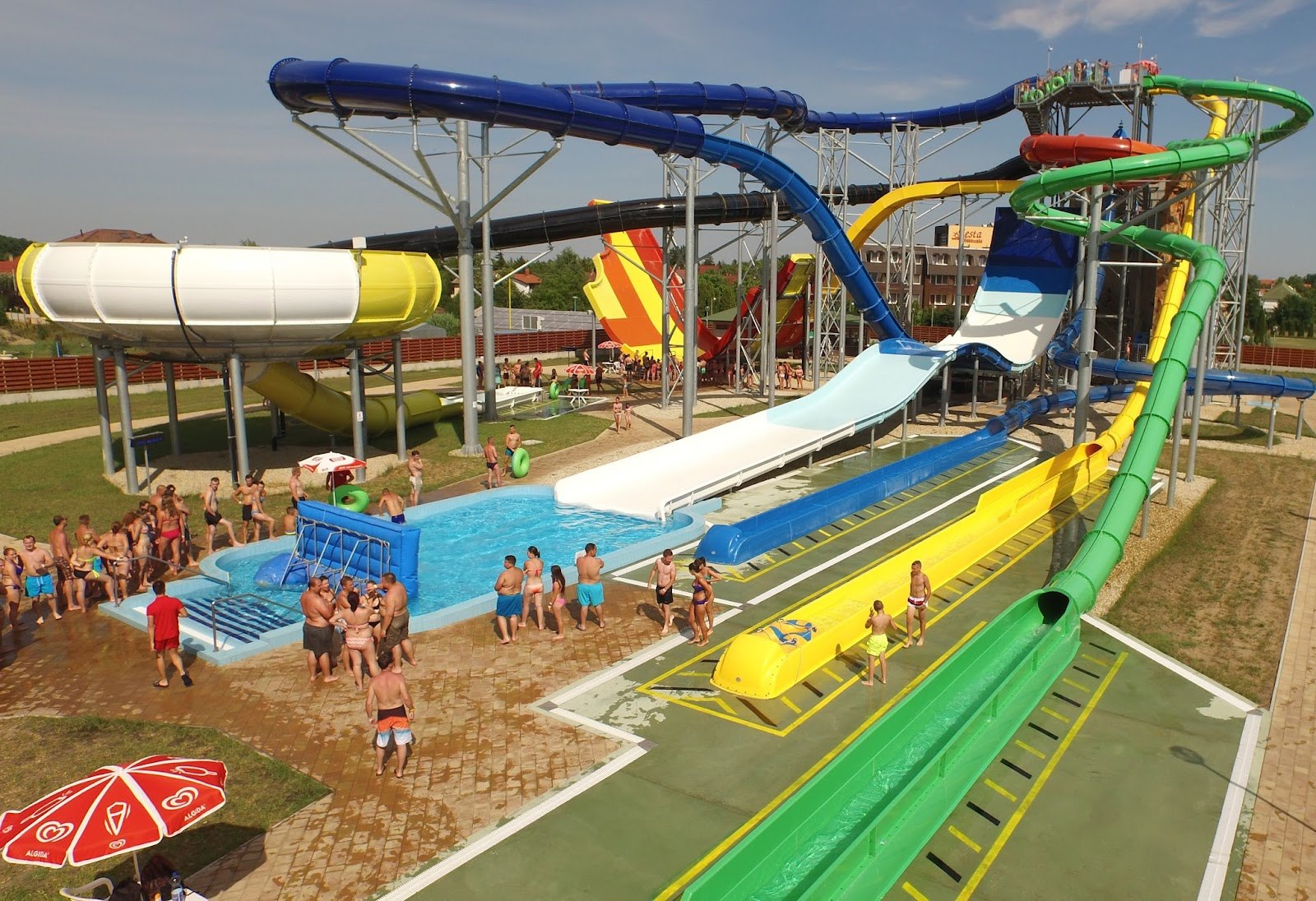 Best Aquaparks in Hungary: 13 Top Picks for 2026 3 Starting tower with colourful slides at Hungarospa Hajdúszoboszló