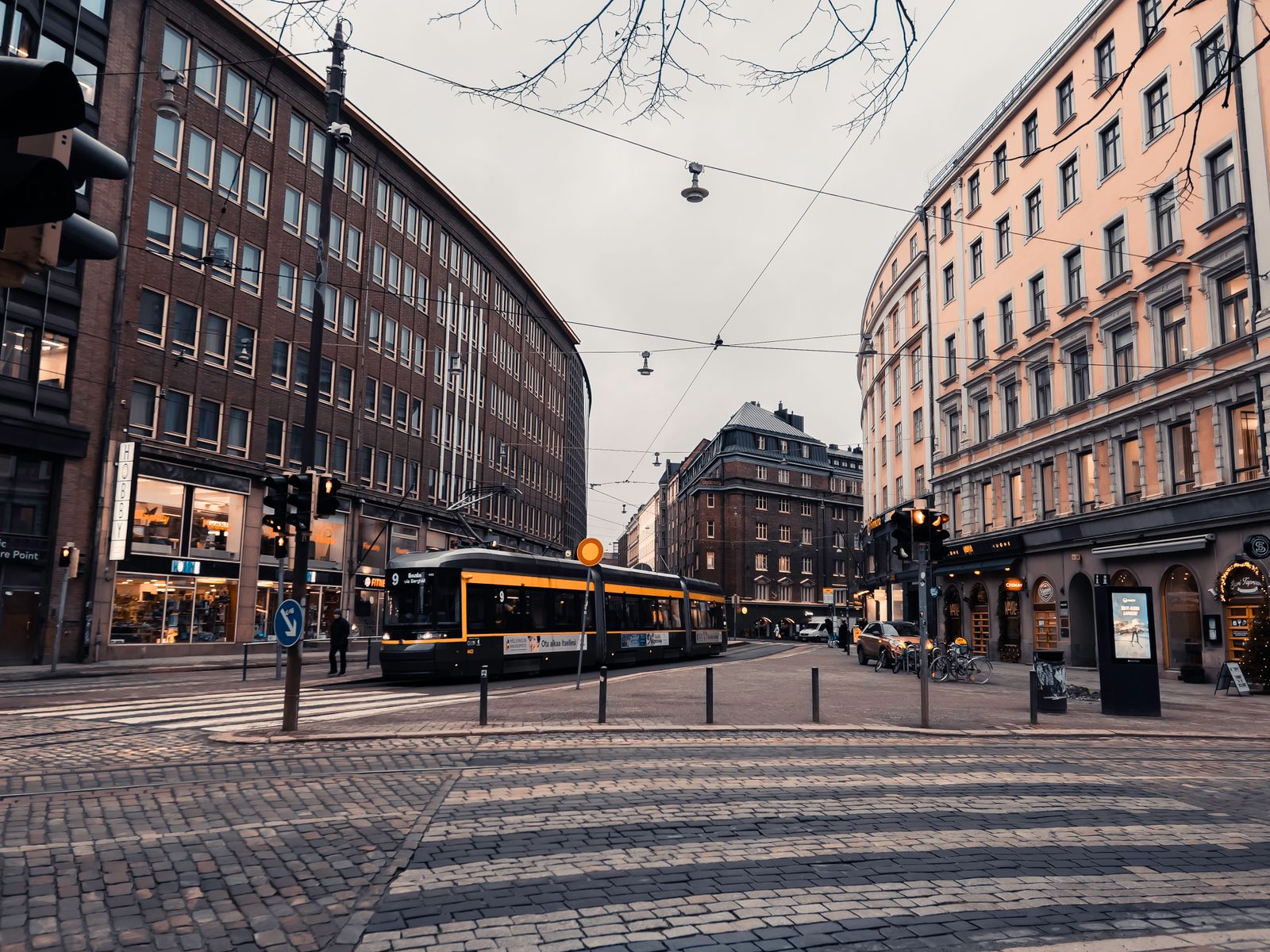 Helsinki: 15 tipů, co vidět a dělat ve finské metropoli 4 Ulice v centru Helsinek