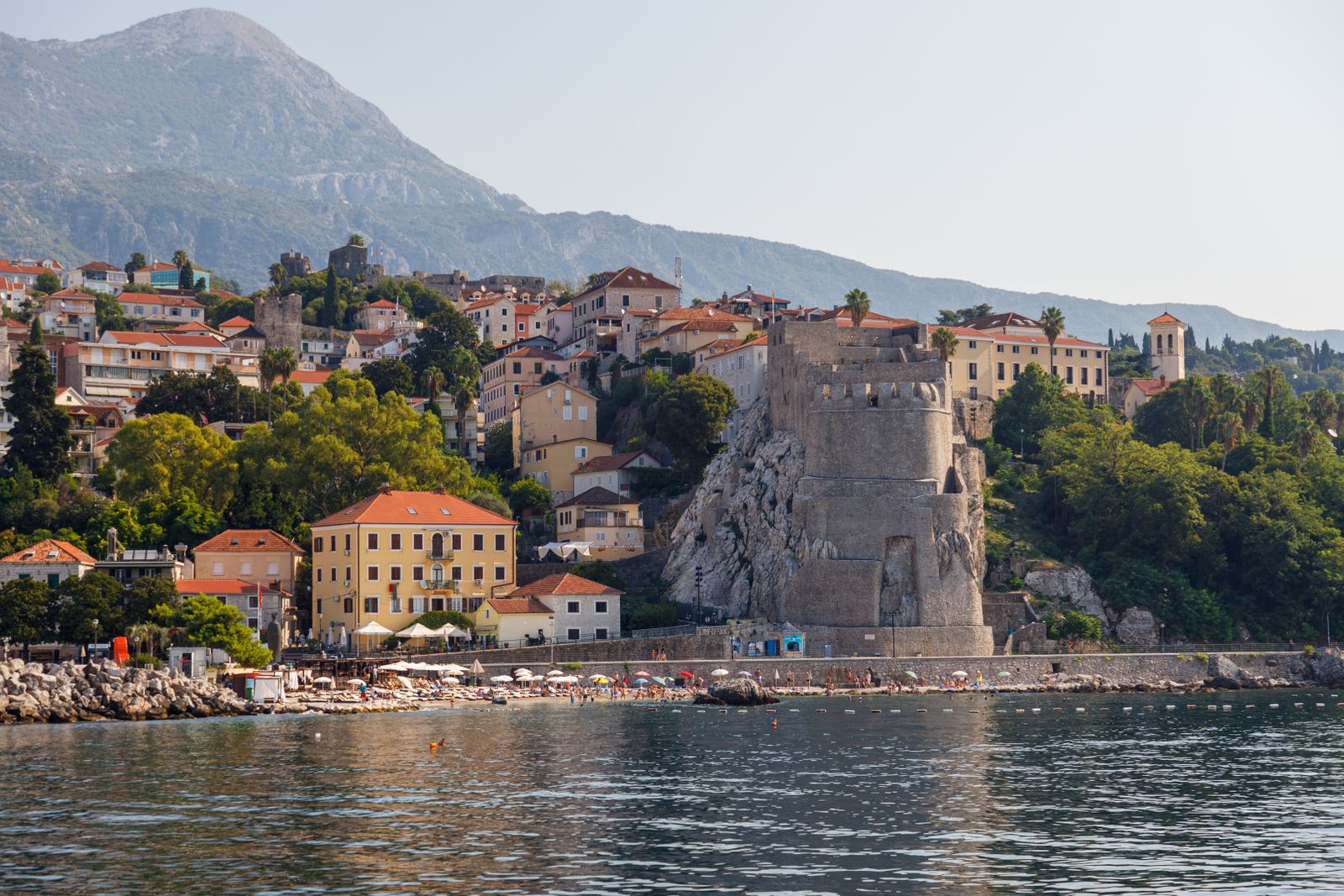 Herceg Novi, Černá Hora: 11 tipů na město schodů a bránu Boky 7 Kanli Kula aneb Krvavá věž