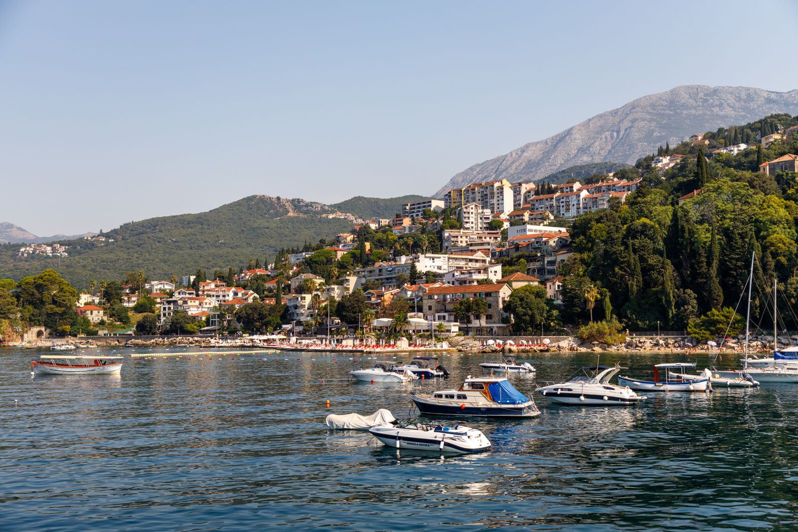 Herceg Novi, Černá Hora: 11 tipů na město schodů a bránu Boky 2 Kdy vyrazit do Herceg Novi