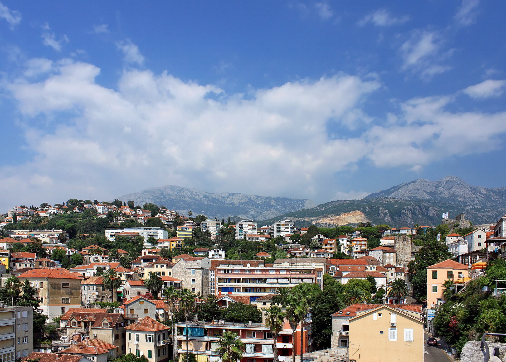 Herceg Novi, Černá Hora: 11 tipů na město schodů a bránu Boky 6 Pevnost Forte Mare