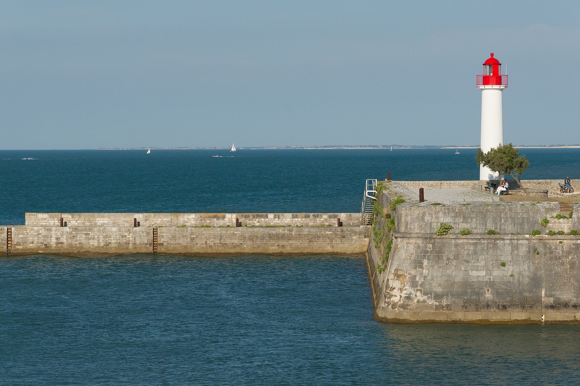 La Rochelle och Île de Ré: 13 tips för 2026 11 Huvudorten Saint-Martin-de-Ré och Vaubans befästningar