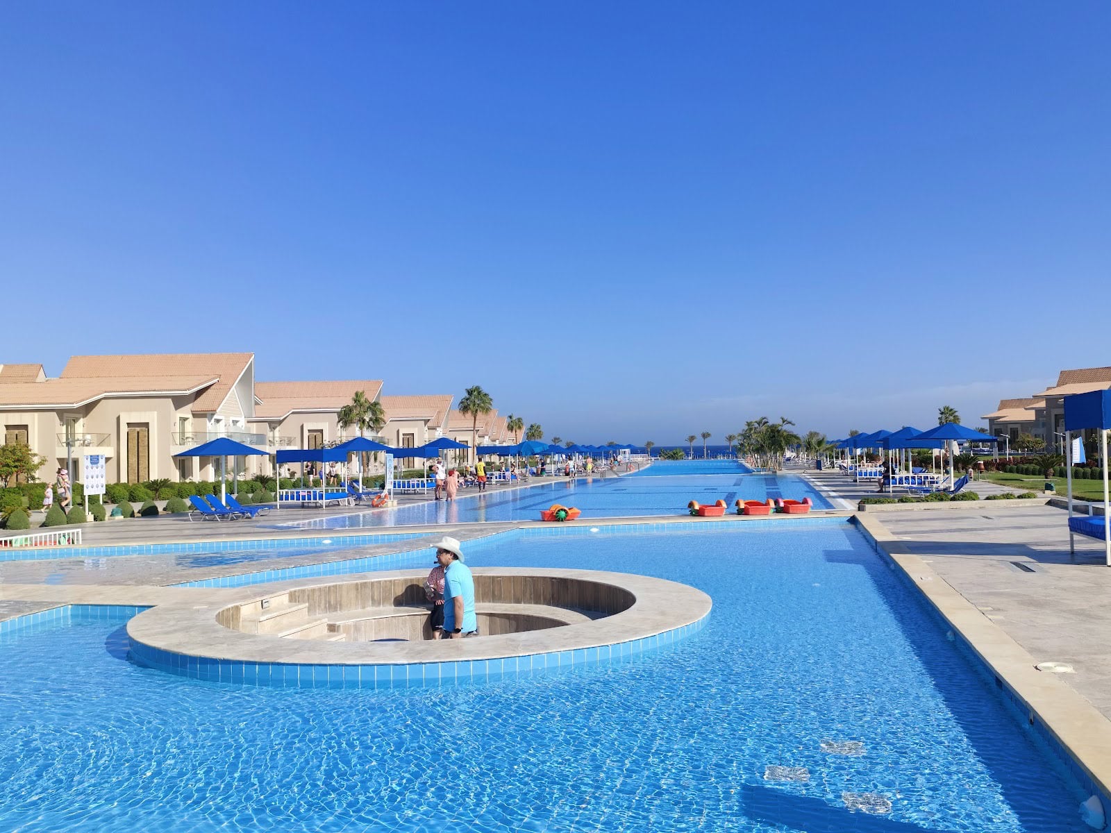 Cele mai bune hoteluri din Egipt cu aquapark: 8 idei pentru familii cu copii 5 Complexul de bazine Pickalbatros Sea World din Marsa Alam