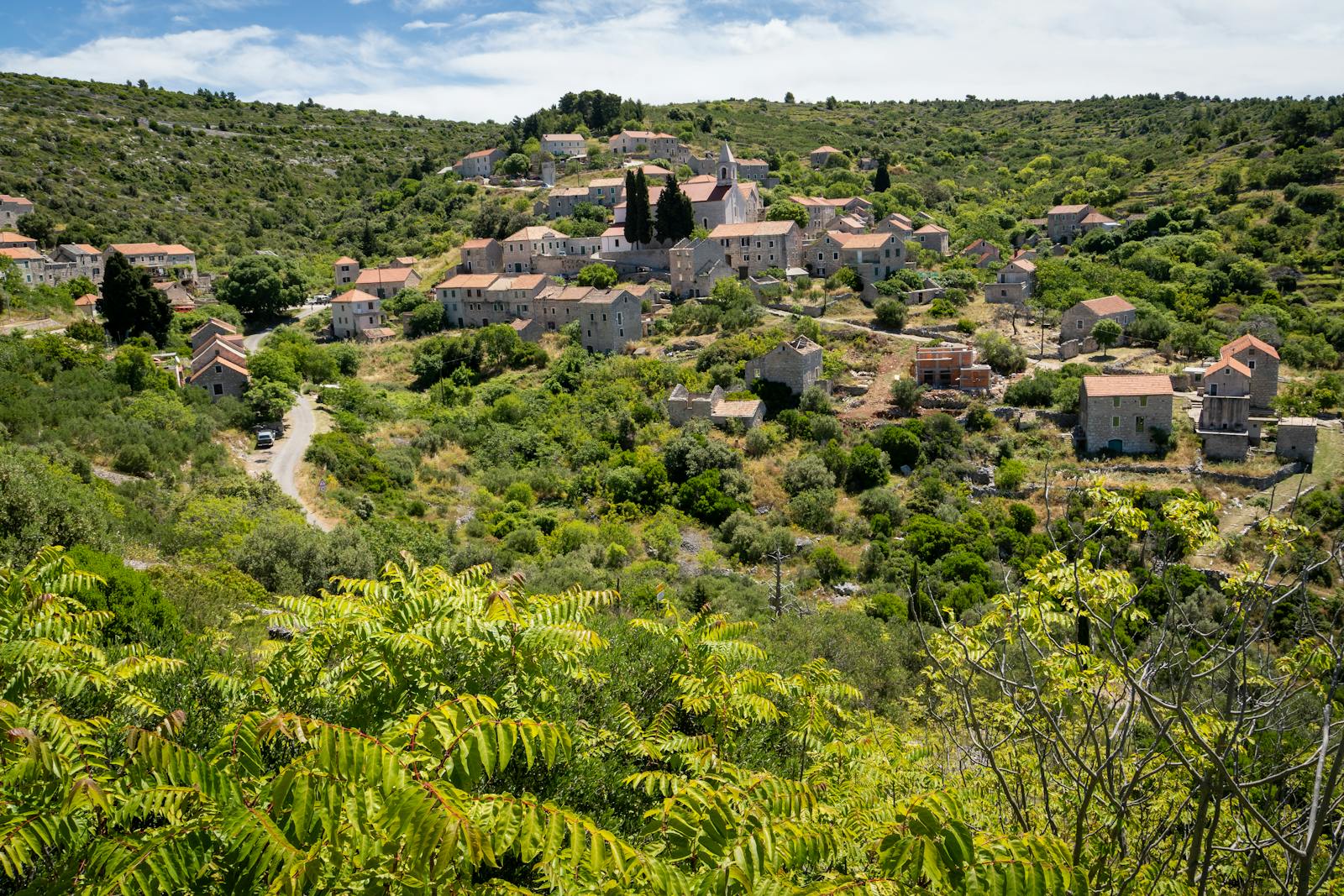 Eiland Hvar, Kroatië: 12 tips voor wat te zien en doen in 2026 17 Zwemmen op het adembenemende strand Dubovica