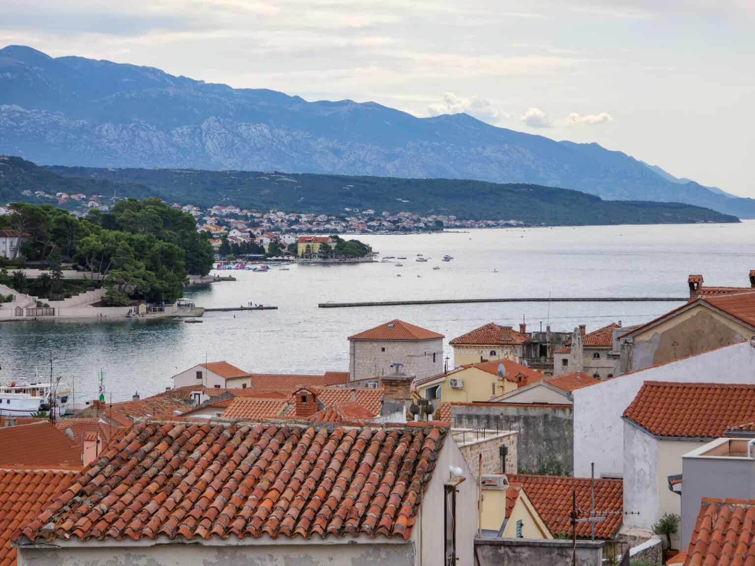 Dalmatien: guide, tips og hvad du skal se 2026 2 Pag Kroatien: 12 oplevelser, Zrće og de bedste strande i 2026