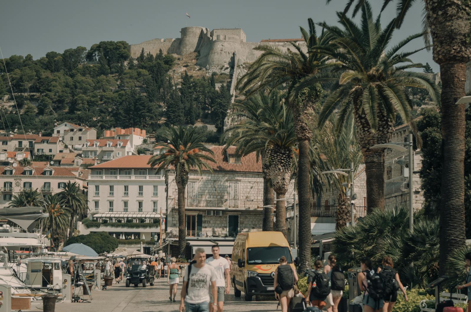 Eiland Hvar, Kroatië: 12 tips voor wat te zien en doen in 2026 8 Fort Fortica