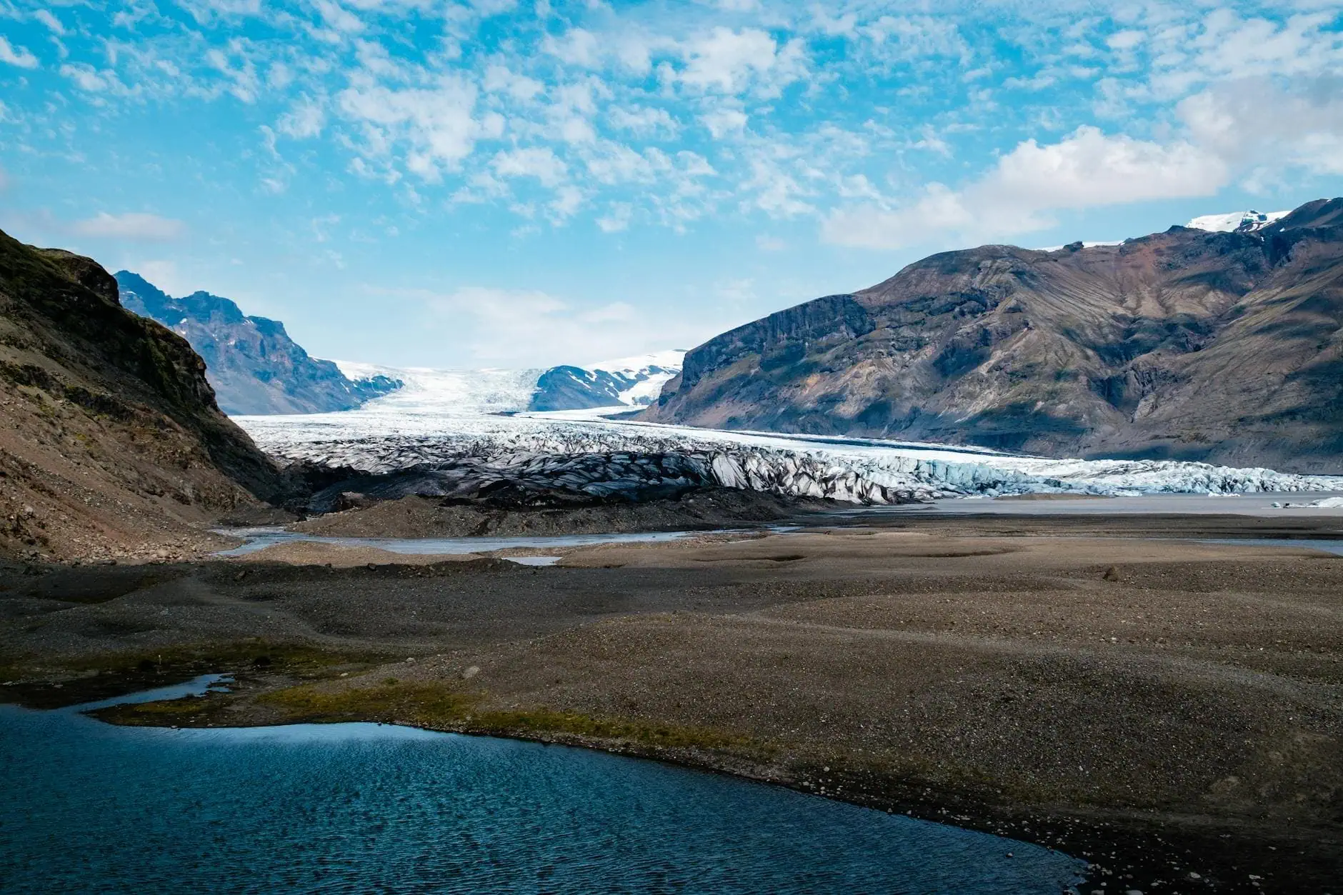 Jökulsárlón und die Gletscher Islands: 13 Tipps für den Südosten 12 Einfacher Spaziergang zum Gletscher Skaftafellsjökull