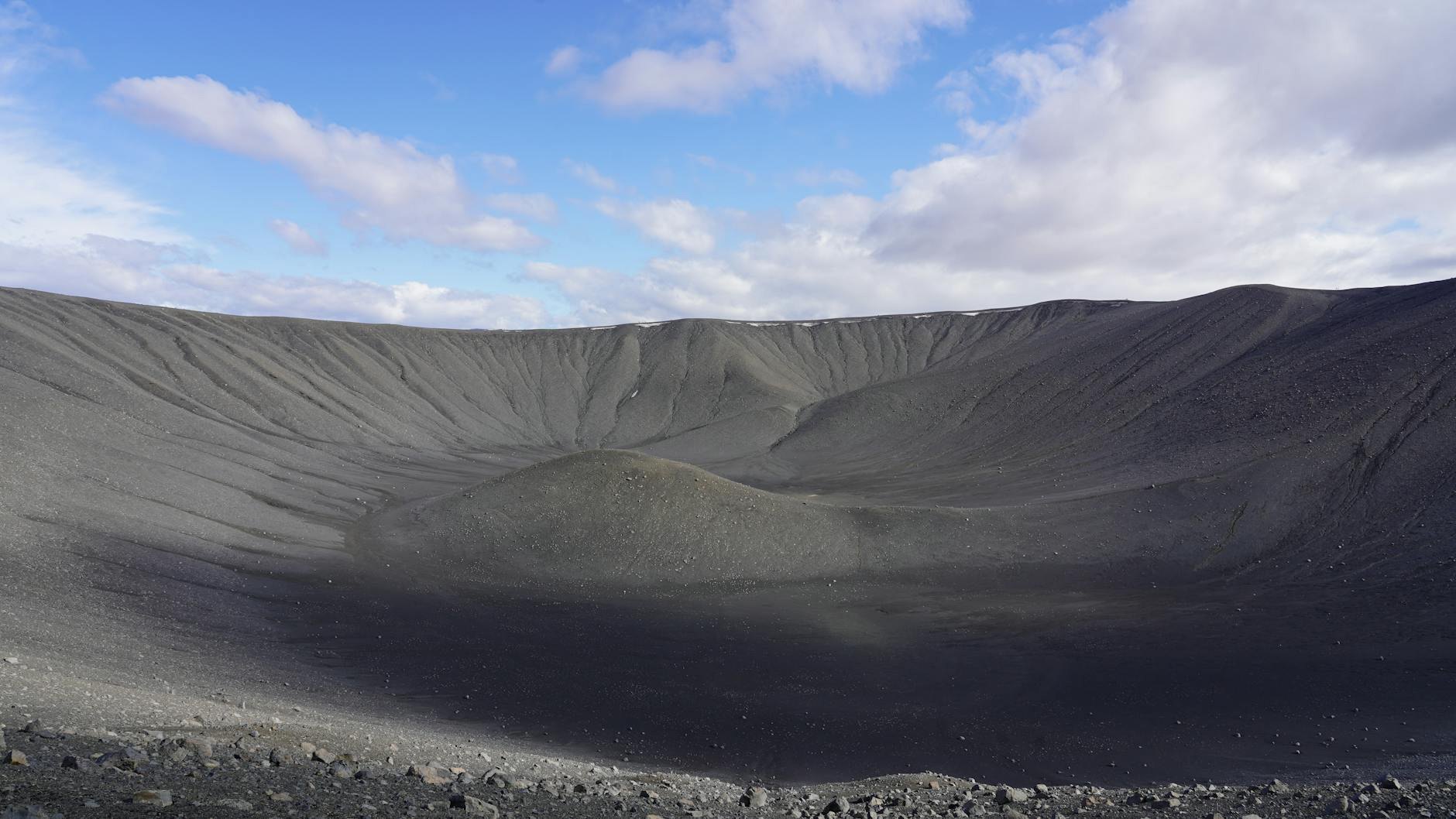 Le cratère explosif Hverfjall