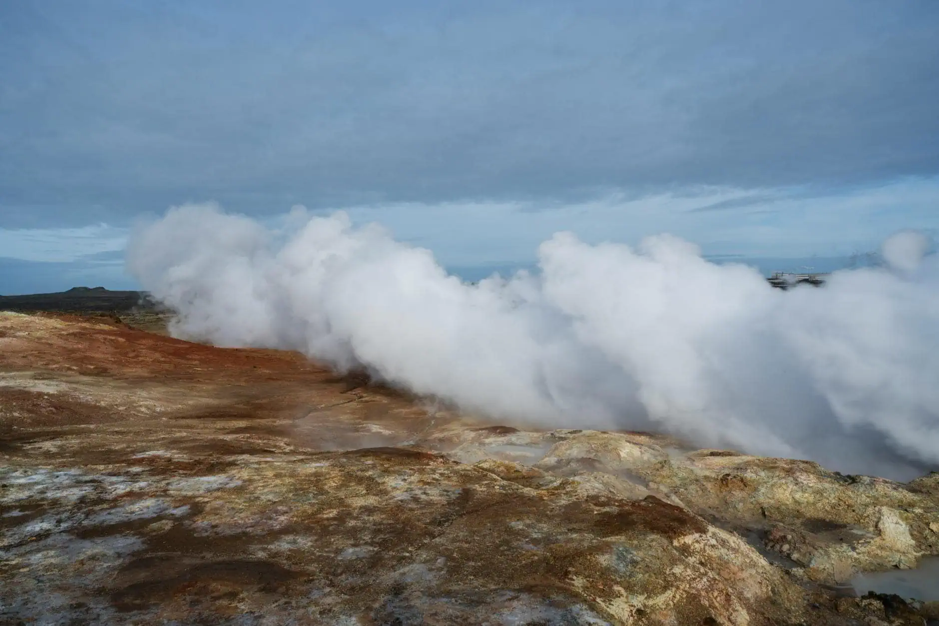 Volcans en Islande : Reykjanes actif, cratères et où voir la lave en 2026 6 Gunnuhver et le Pont entre les continents