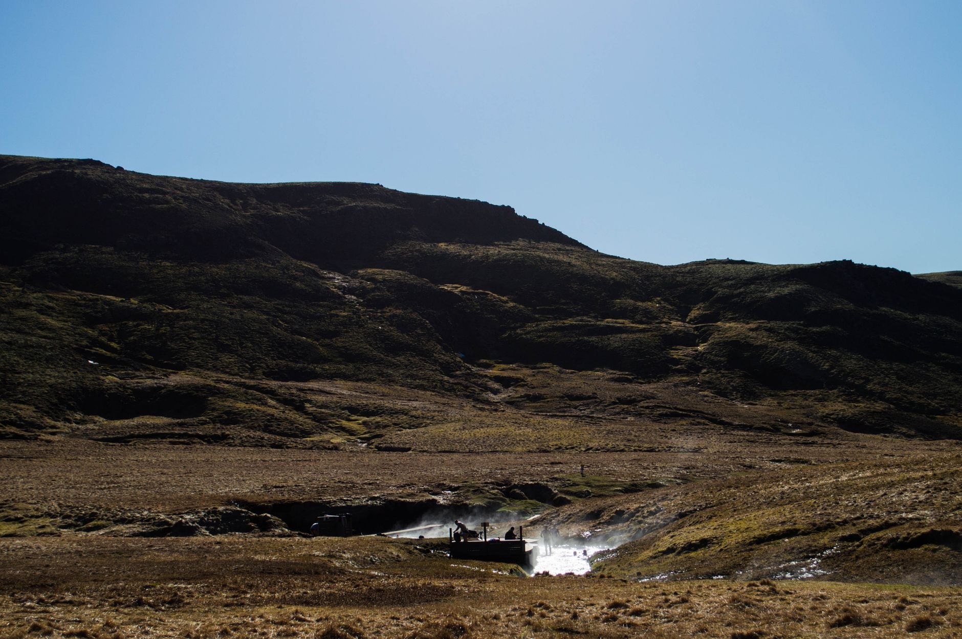 Fiordos del este de Islandia: 12 cosas que ver y hacer 17 Las piscinas flotantes Vök Baths