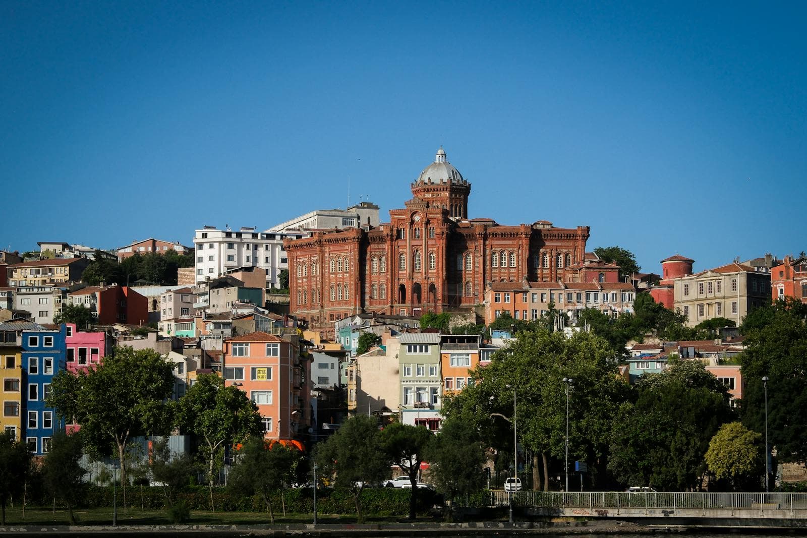 Istanbul Turcia: 15 lucruri de văzut în orașul de pe două continente în 2026 17 Balat și Fener