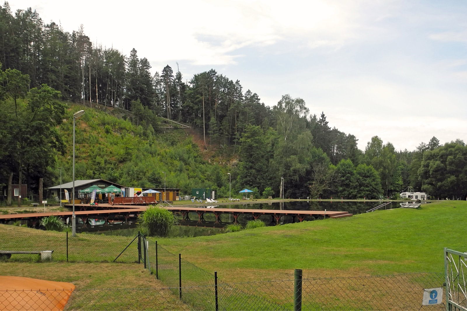 Jetřichovice-Aussichten: 4 Tipps für die ruhige Seite der Böhmischen Schweiz 2026 1 Landschaft bei Jetřichovice in der Böhmischen Schweiz