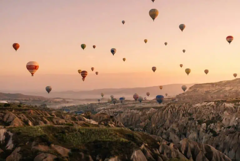 Törökország: útikalauz, tippek 2026-ra 8 Kappadókia: 13 tipp, mit nézz meg és csinálj (hőlégballon, Göreme és barlanghotelek)