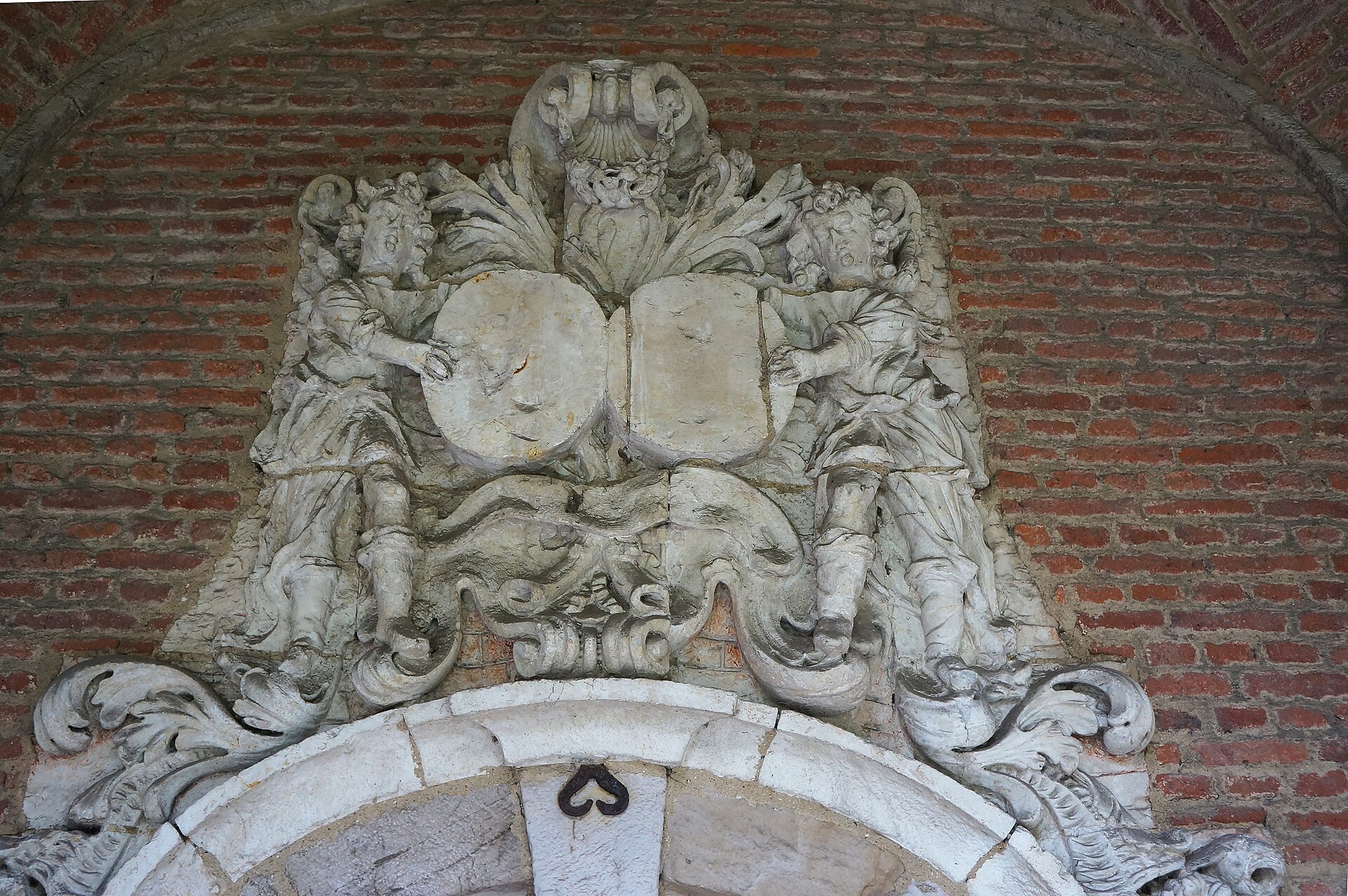 Aix-en-Provence, Francja: 12 wskazówek, co zobaczyć i robić w 2026 roku 7 Katedra Saint-Sauveur i architektoniczny miks