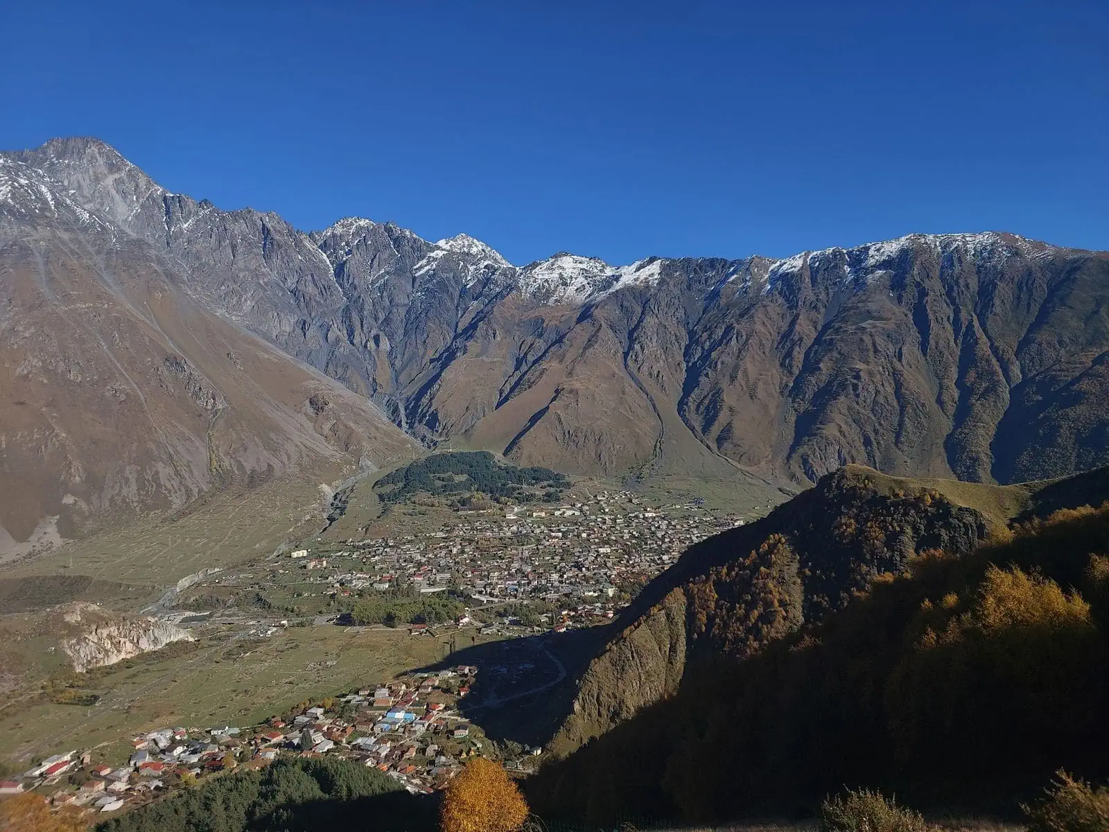 Kazbegi és a Gergeti templom: 18 tipp, mit nézz meg a Kazbek hegy alatt 2026-ban 3 Hogyan juss el Kazbegibe