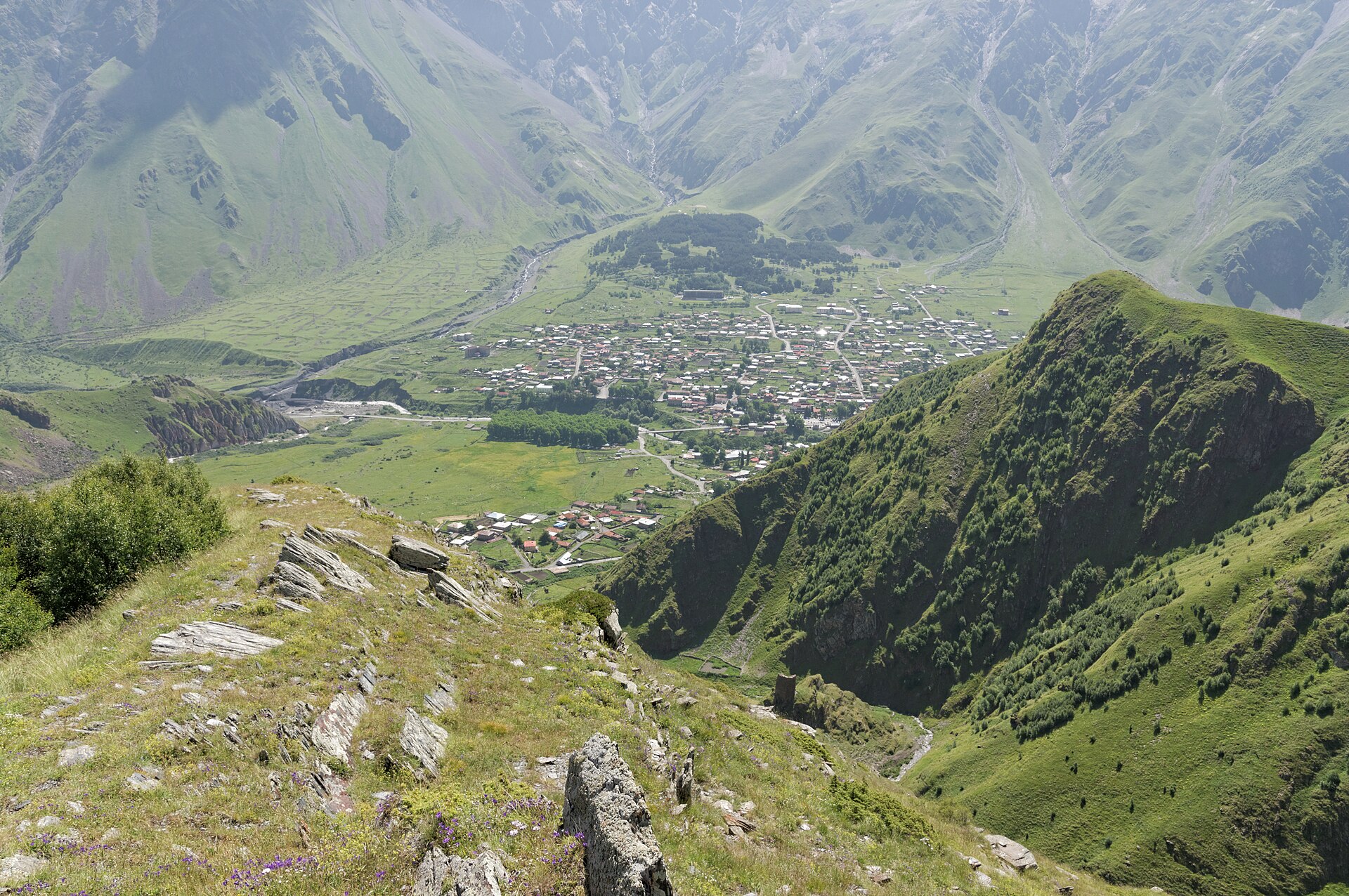 Kazbegi w Gruzji i cerkiew Gergeti: 18 pomysłów, co zobaczyć pod górą Kazbek w 2026 27 Dokąd dalej w Gruzji