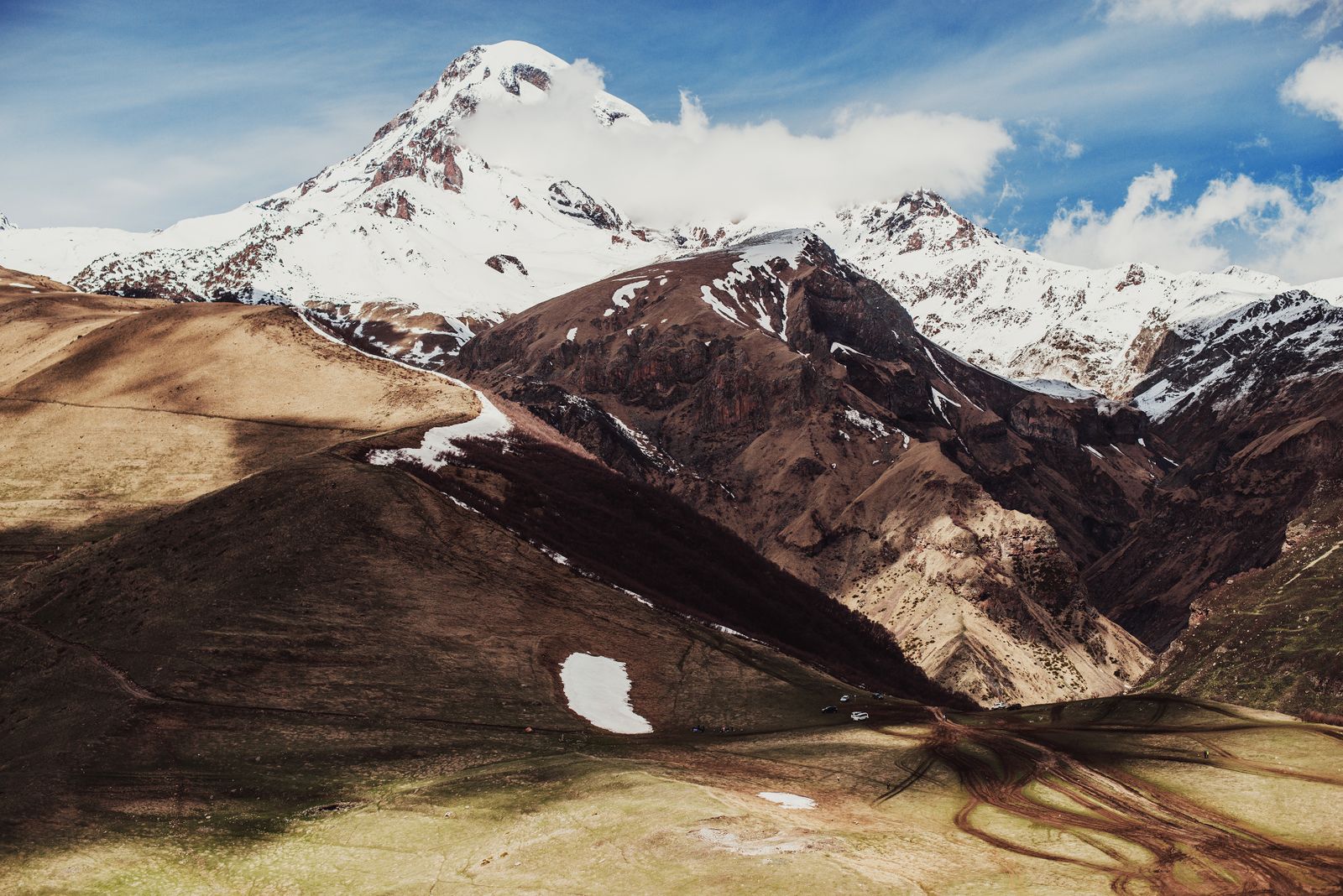 Kazbegi w Gruzji i cerkiew Gergeti: 18 pomysłów, co zobaczyć pod górą Kazbek w 2026 4 Gdzie się zatrzymać w Kazbegi