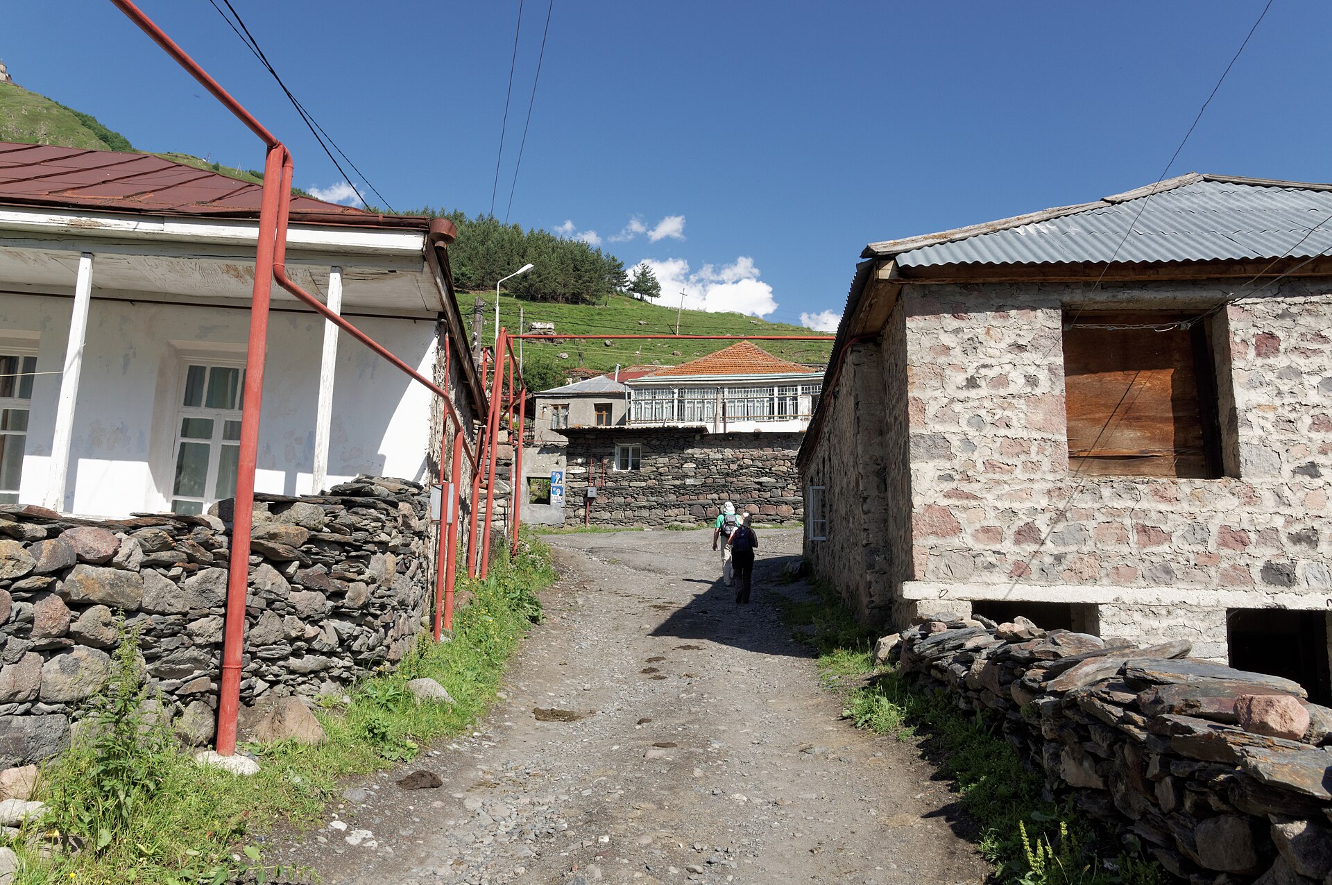 Kazbegi w Gruzji i cerkiew Gergeti: 18 pomysłów, co zobaczyć pod górą Kazbek w 2026 26 Wycieczki i wędrówki z Kazbegi