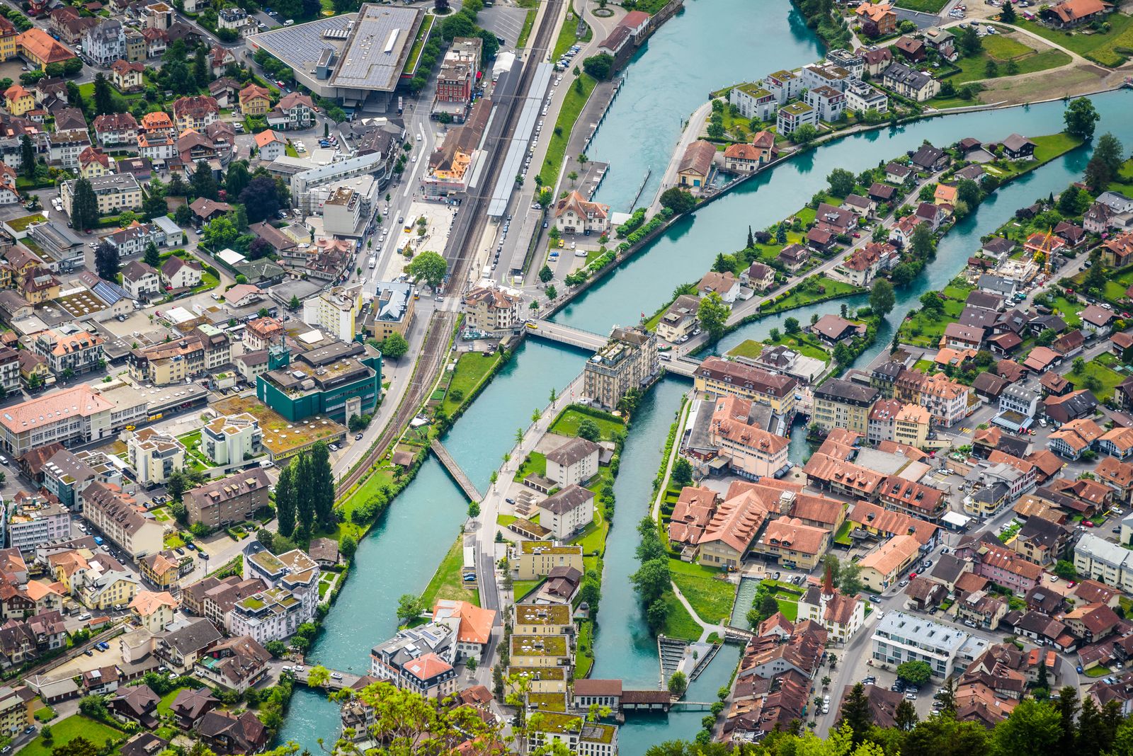 Interlaken (Suiza) y Jungfraujoch: 14 cosas que ver y hacer 2026 3 Dónde alojarse en Interlaken, Suiza