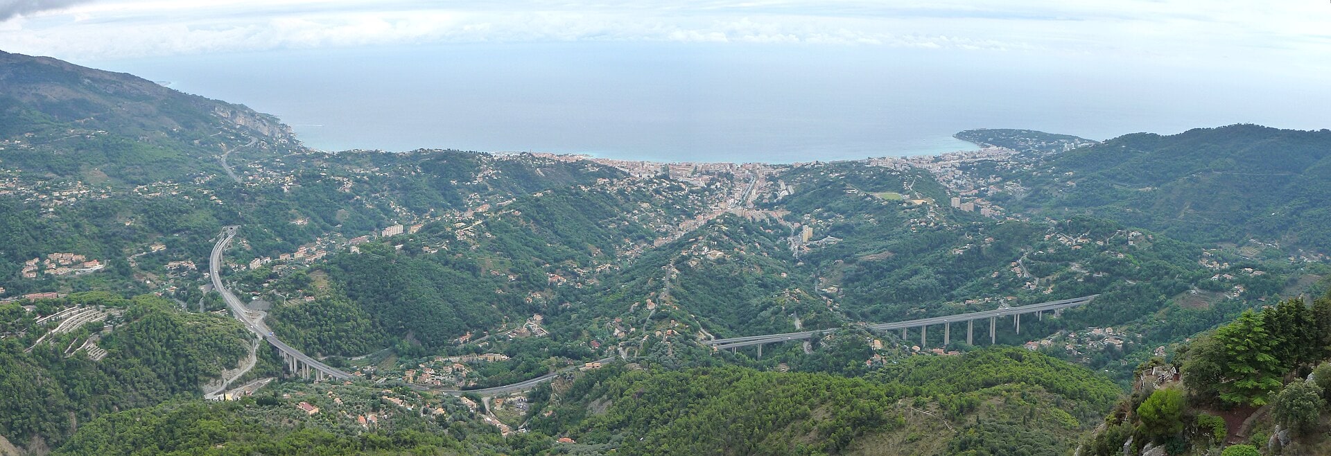 Menton, Franța: 11 sfaturi ce să vezi și să faci în orașul lămâilor în 2026 2 Când să pleci la Menton