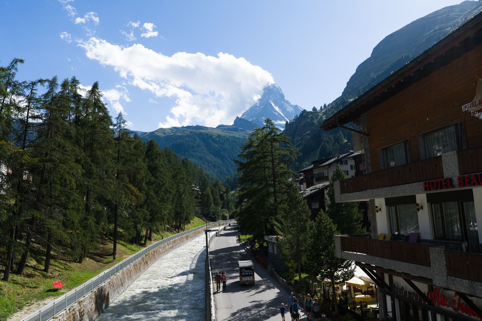 Zermatt a Matterhorn: 17 tipov, čo vidieť a robiť v roku 2026 2 Kedy vyraziť do Zermattu