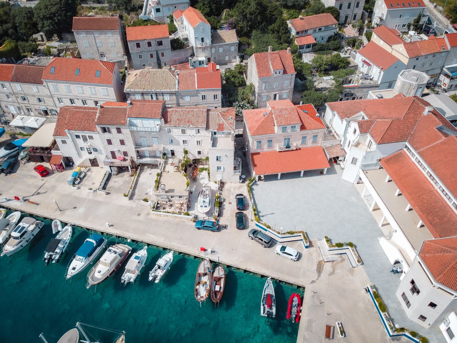 Ilha de Korčula, Croácia: 12 dicas do que ver e fazer em 2026 7 Descubra o segredo do traçado em espinha de peixe