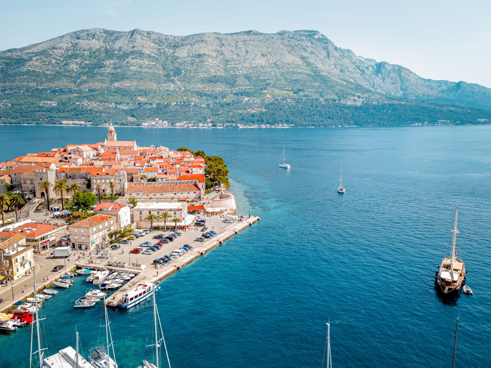 Ilha de Korčula, Croácia: 12 dicas do que ver e fazer em 2026 14 Prove o tradicional macarrão žrnovski makaruni
