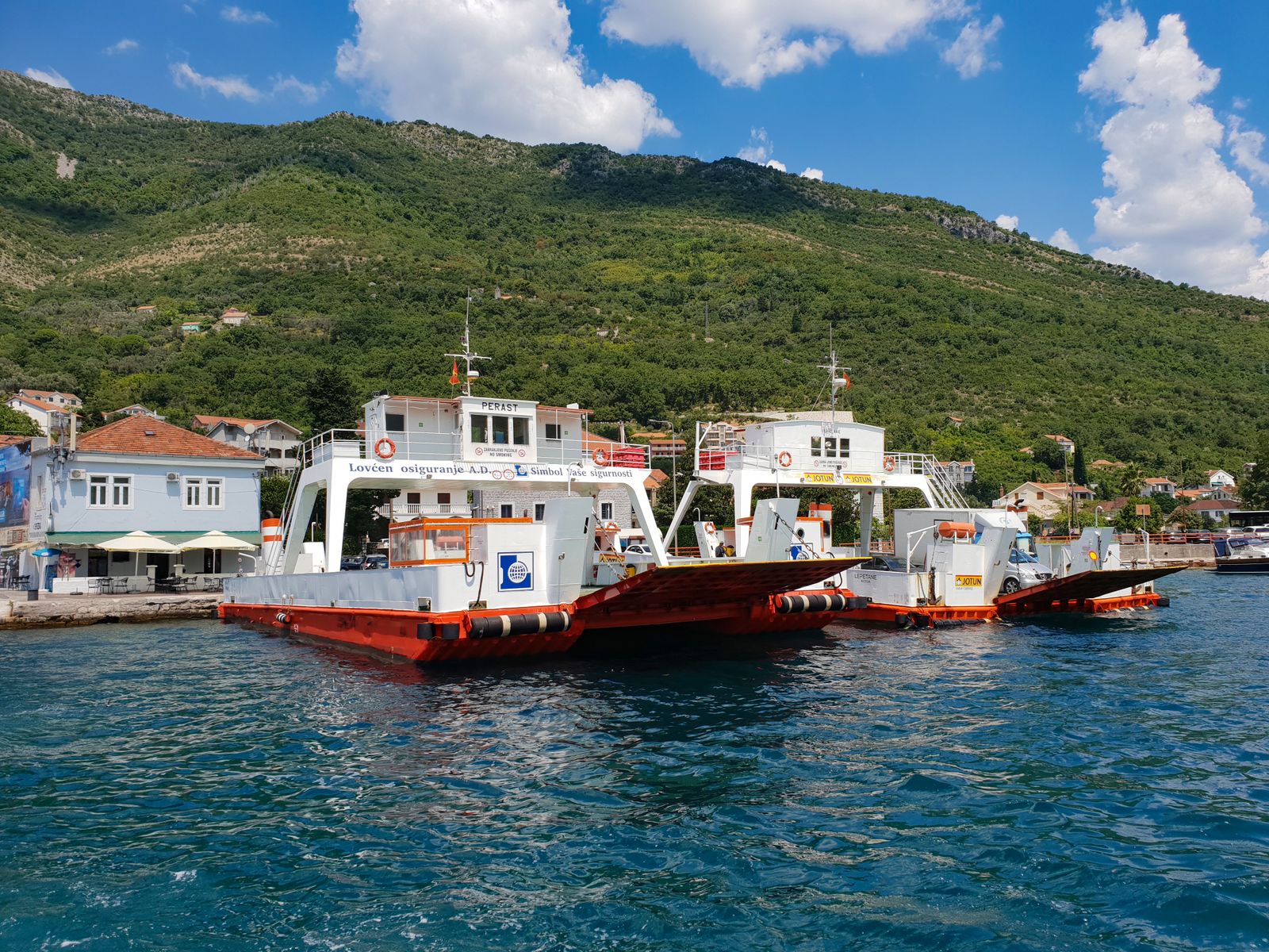 Kotor, Montenegro: 15 tips voor wat te zien en te doen in 2026 12 Boottocht over de Baai van Kotor