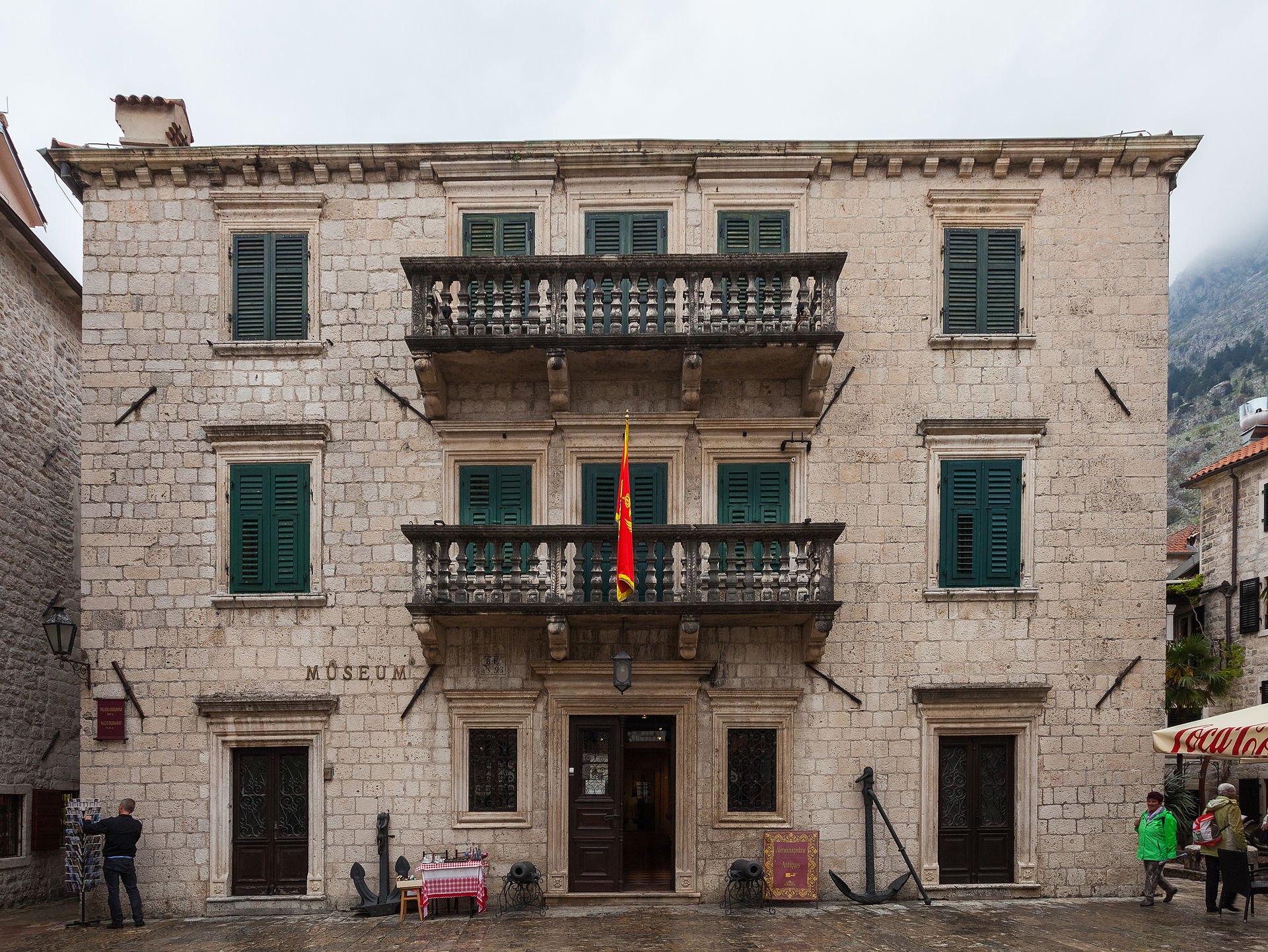 Kotor, Montenegro: 15 tips voor wat te zien en te doen in 2026 9 Maritiem Museum van Montenegro in het barokke Grgurina-paleis