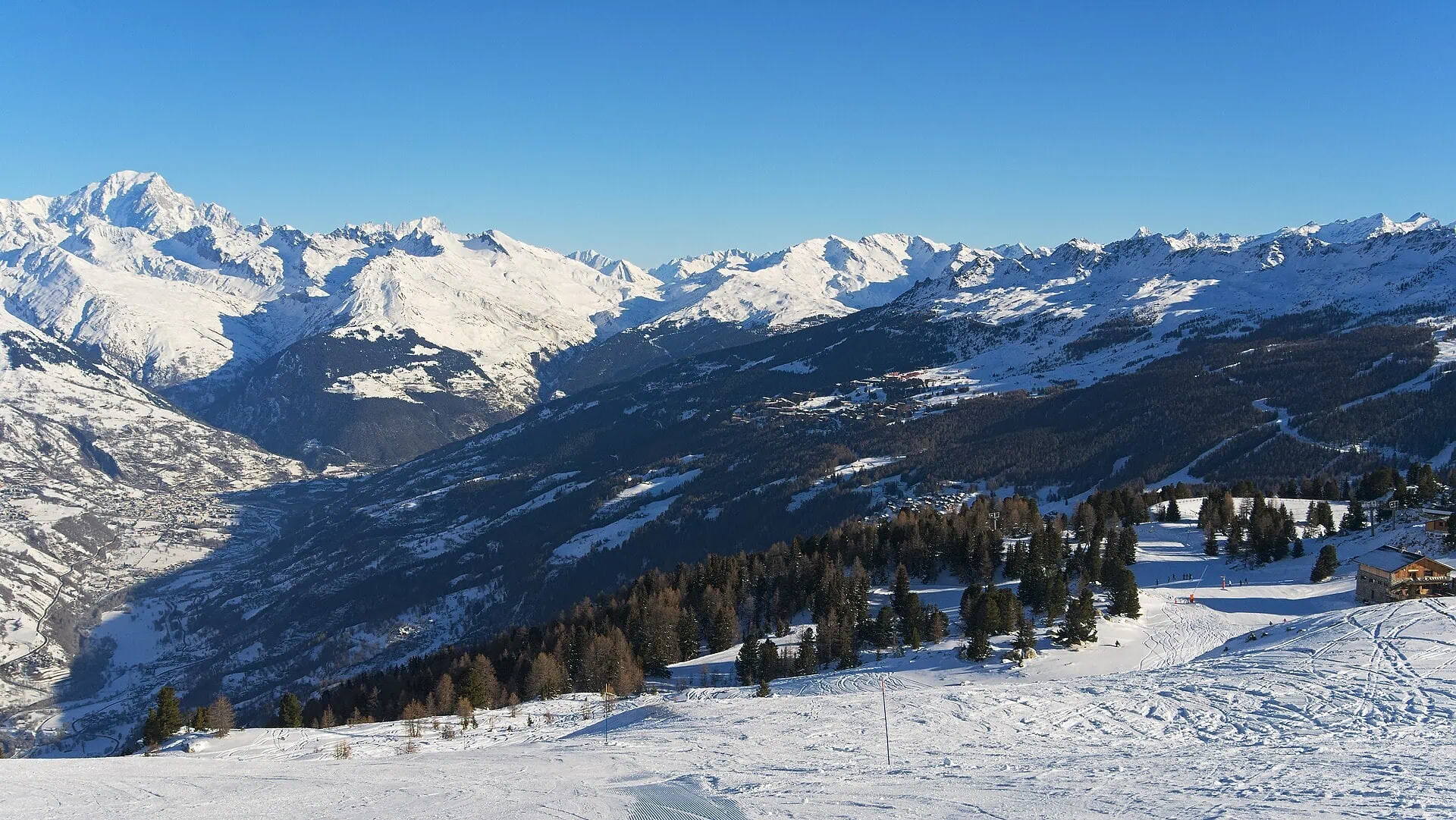 Skiing in the French Alps: 12 Best Resorts in 2026 10 La Plagne and Les Arcs joined in the giant Paradiski