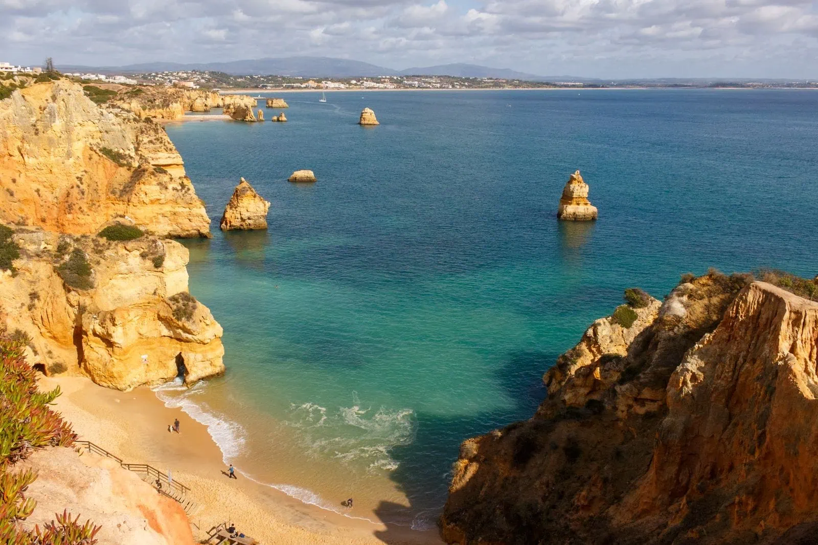 Lagos legszebb strandjai: 8 tipp, hova menj és hol fürödj 7 Praia do Pinhão