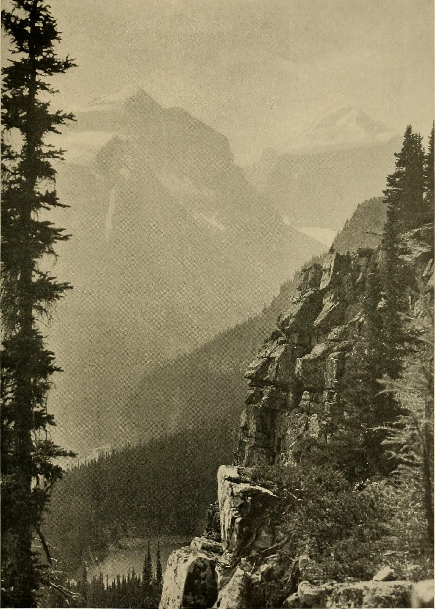 Larch Valley & Sentinel Pass: Canada's Best Autumn Hike 2026 3 Where to stay in the Lake Louise area